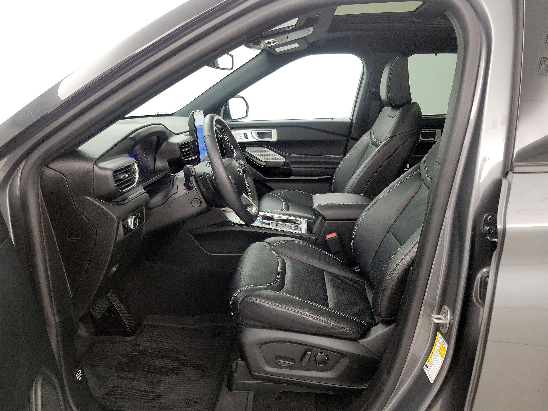 Thumbnail: 2023 Ford Explorer - 11