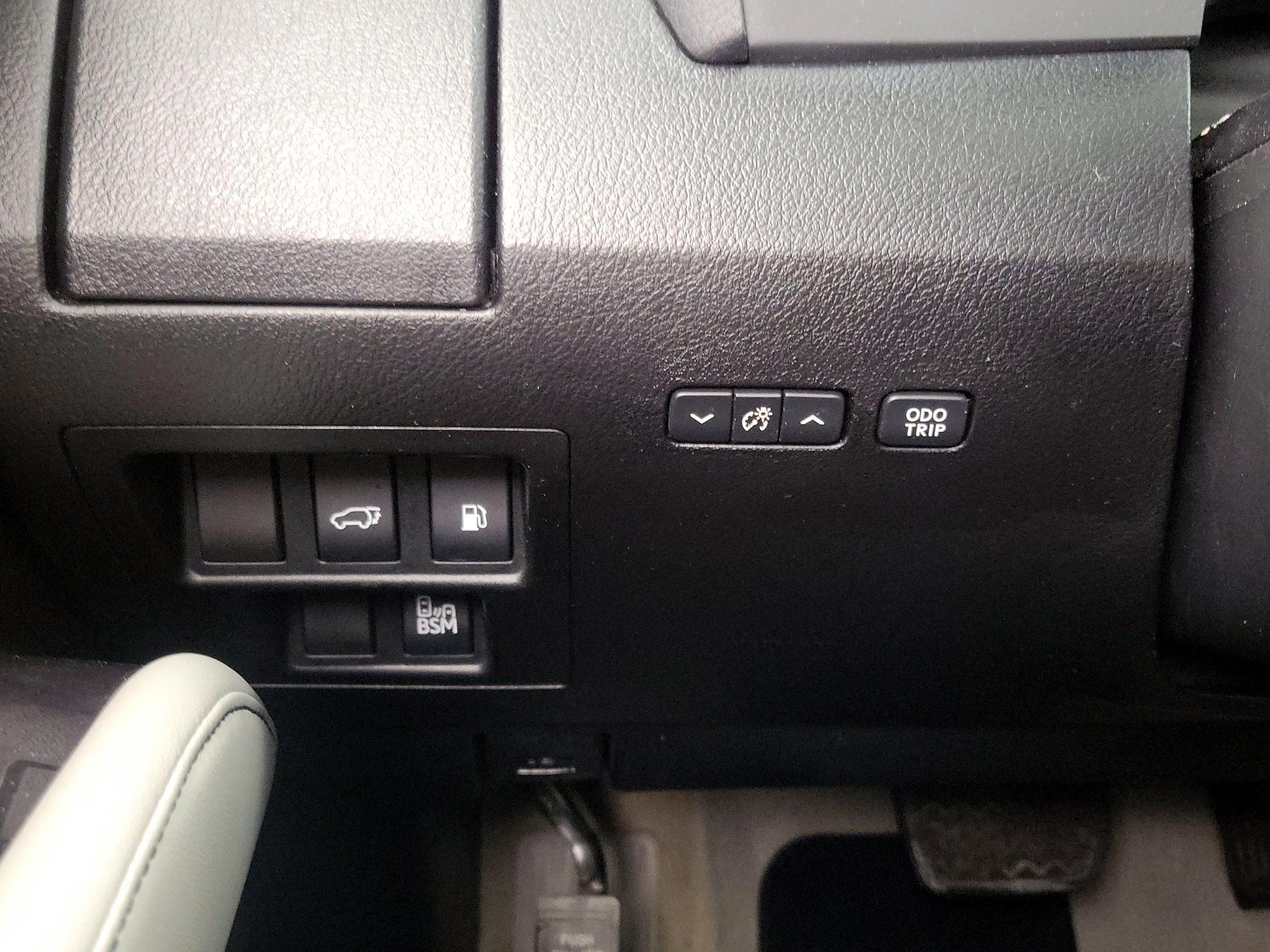 Thumbnail: 2014 Lexus RX - 13