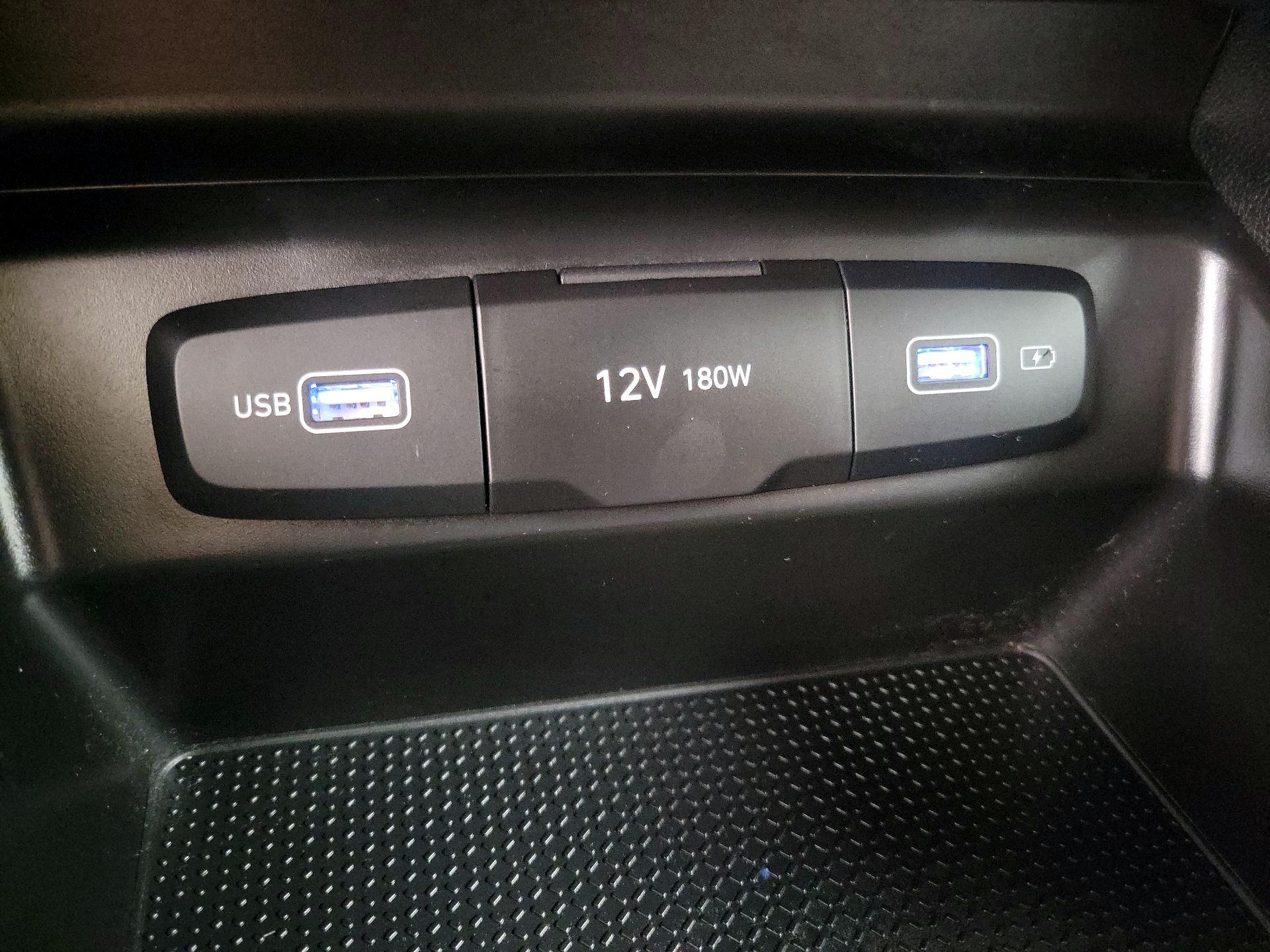 Thumbnail: 2023 Hyundai Santa Cruz - 18