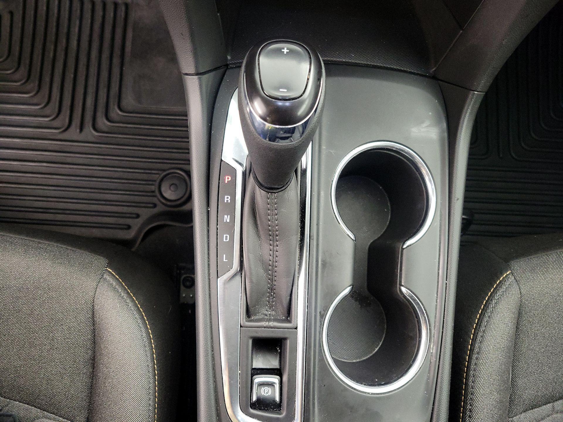 Thumbnail: 2020 Chevrolet Equinox - 17