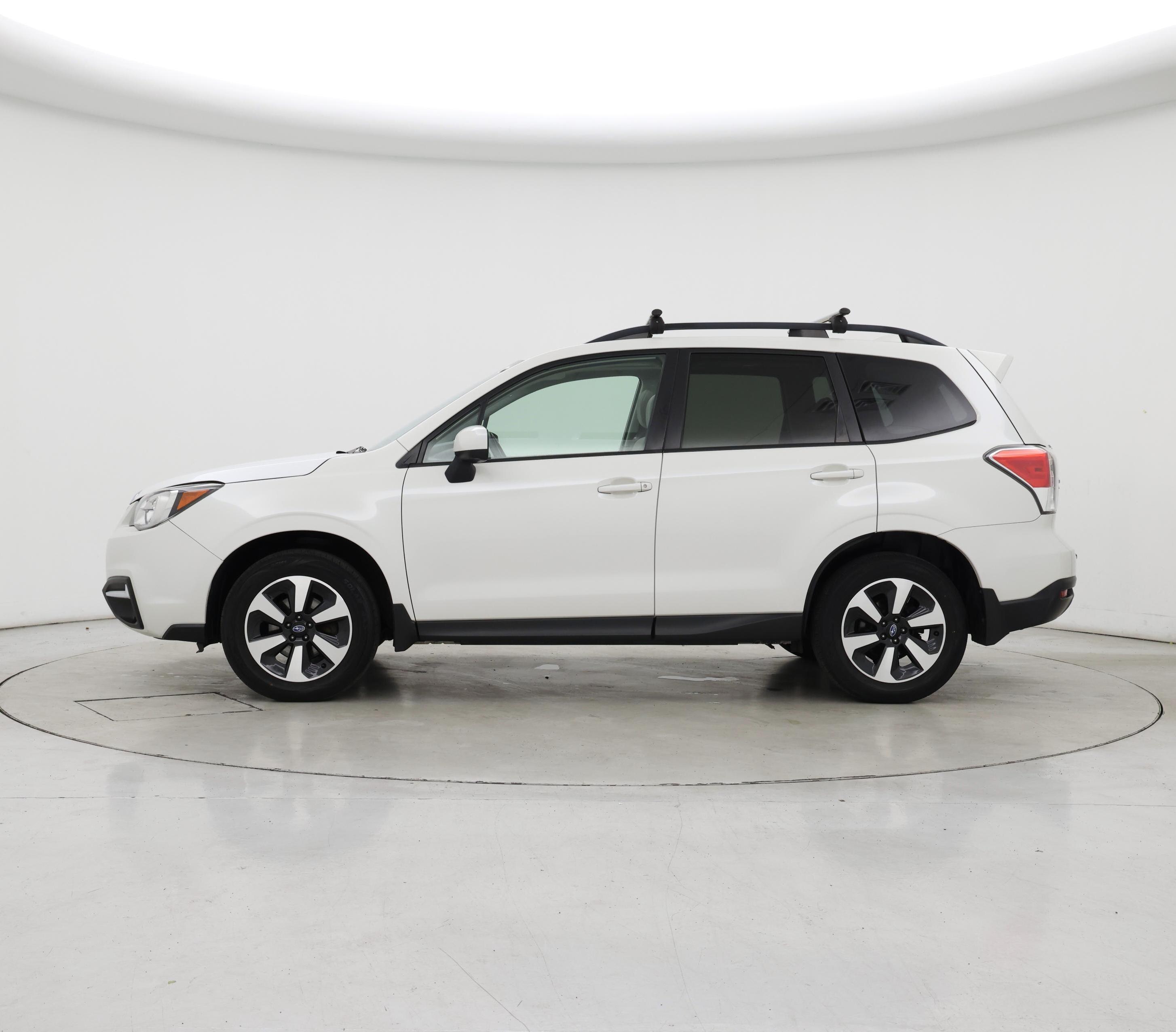 Thumbnail: 2018 Subaru Forester - 3