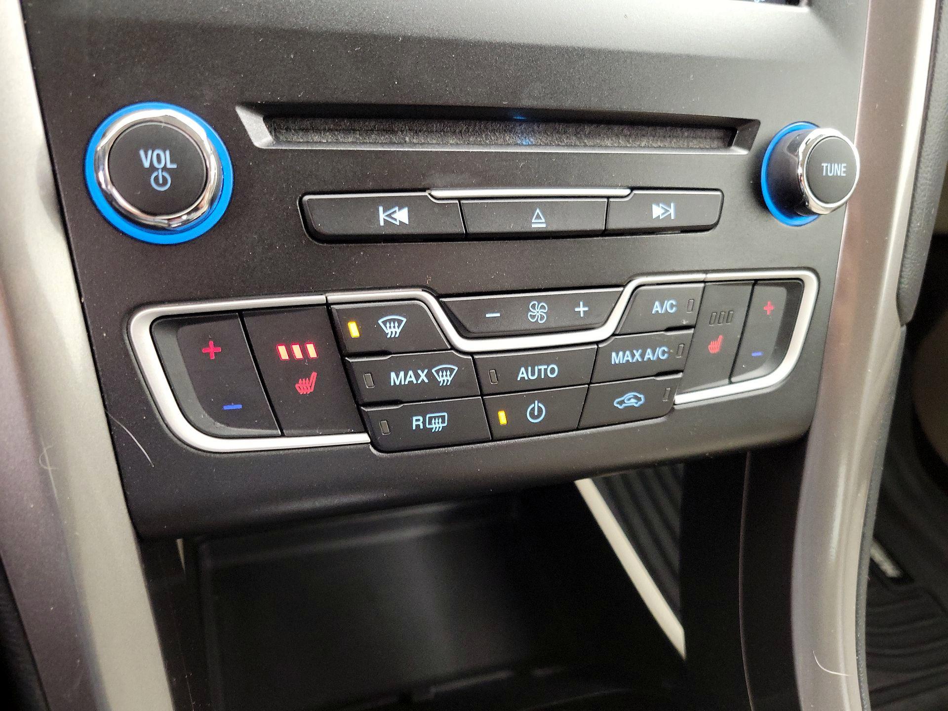 Thumbnail: 2018 Ford Fusion - 17