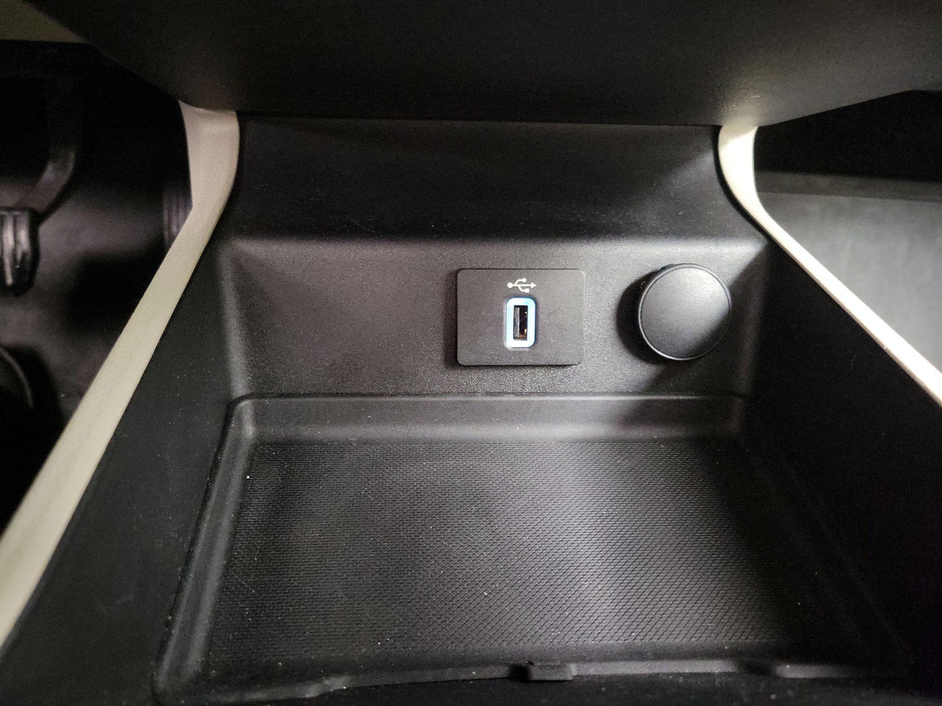 Thumbnail: 2018 Ford Fusion - 19