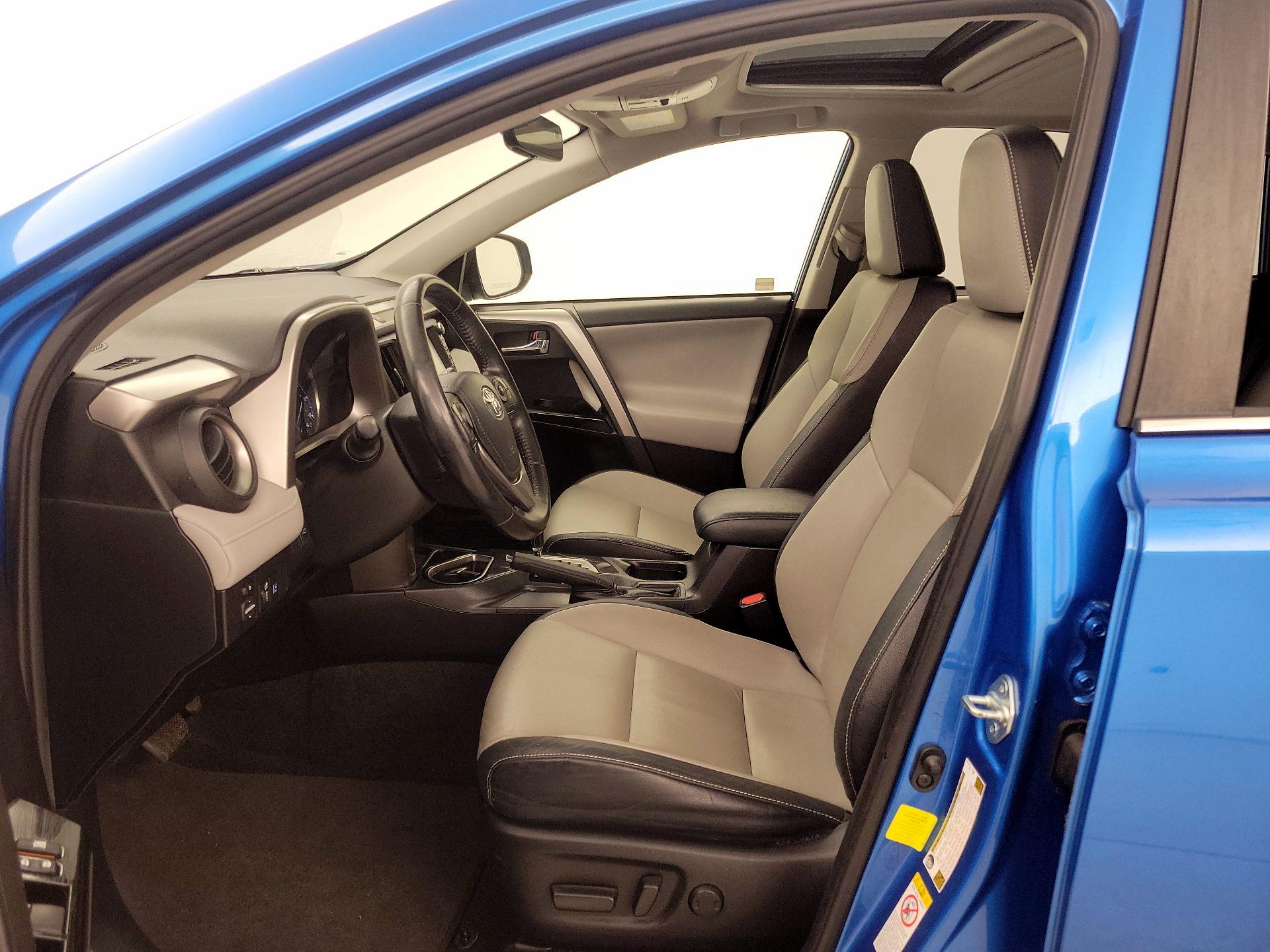 Thumbnail: 2017 Toyota RAV4 - 11