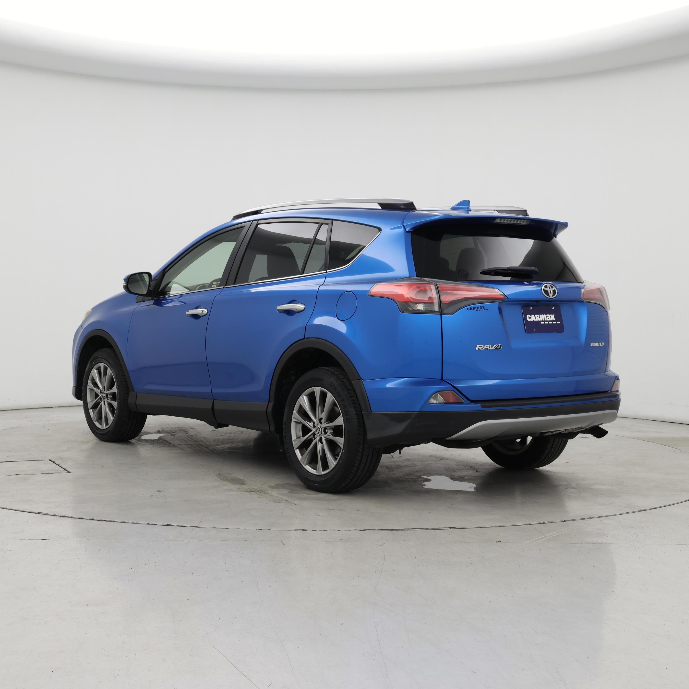 Thumbnail: 2017 Toyota RAV4 - 2
