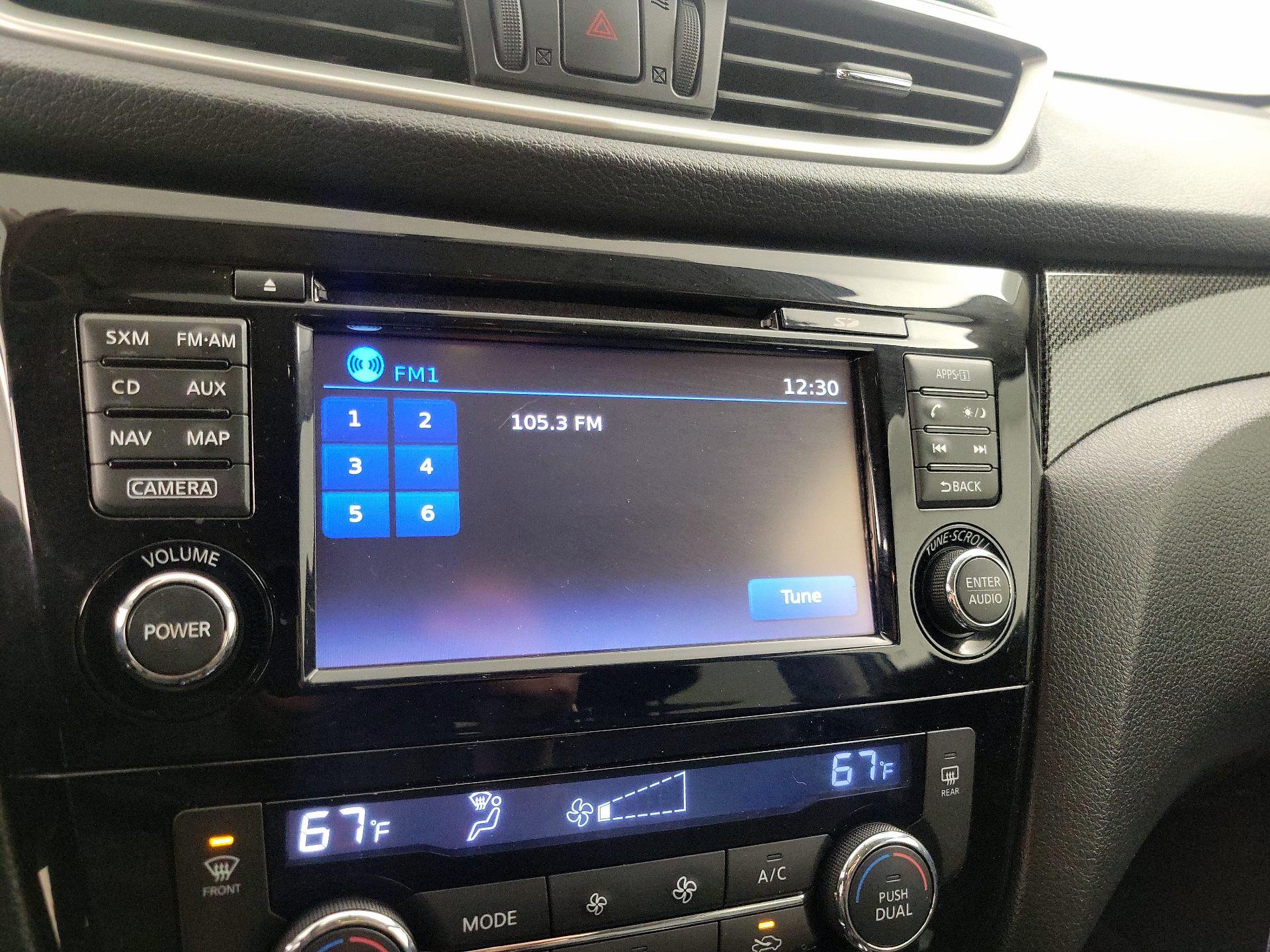 Thumbnail: 2016 Nissan Rogue - 16