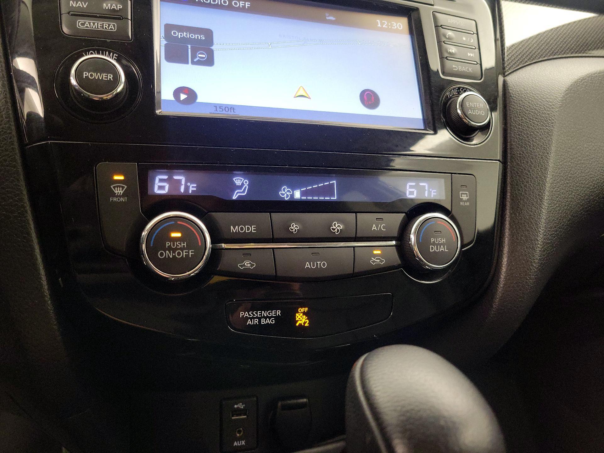 Thumbnail: 2016 Nissan Rogue - 17