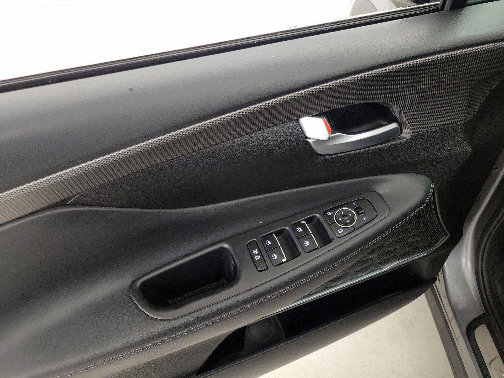 Thumbnail: 2019 Hyundai Santa Fe - 12