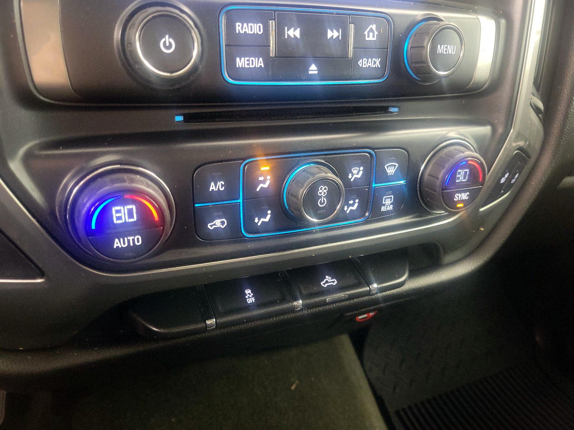 Thumbnail: 2016 Chevrolet Silverado 1500 - 16