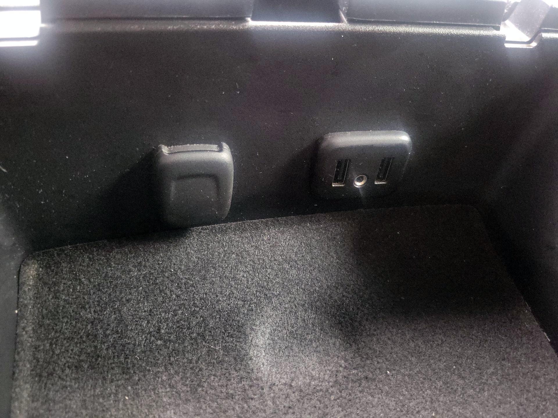 Thumbnail: 2016 Chevrolet Silverado 1500 - 18