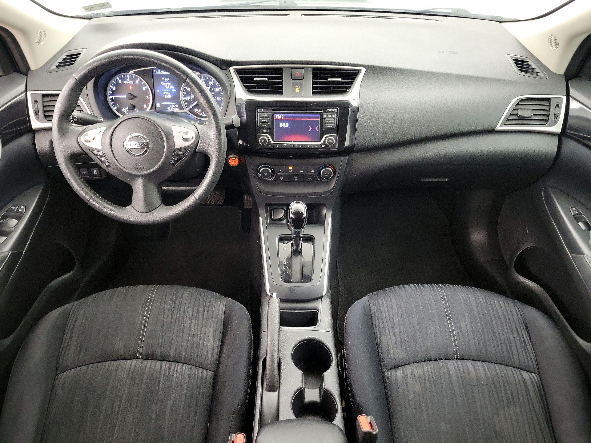 Thumbnail: 2017 Nissan Sentra - 9