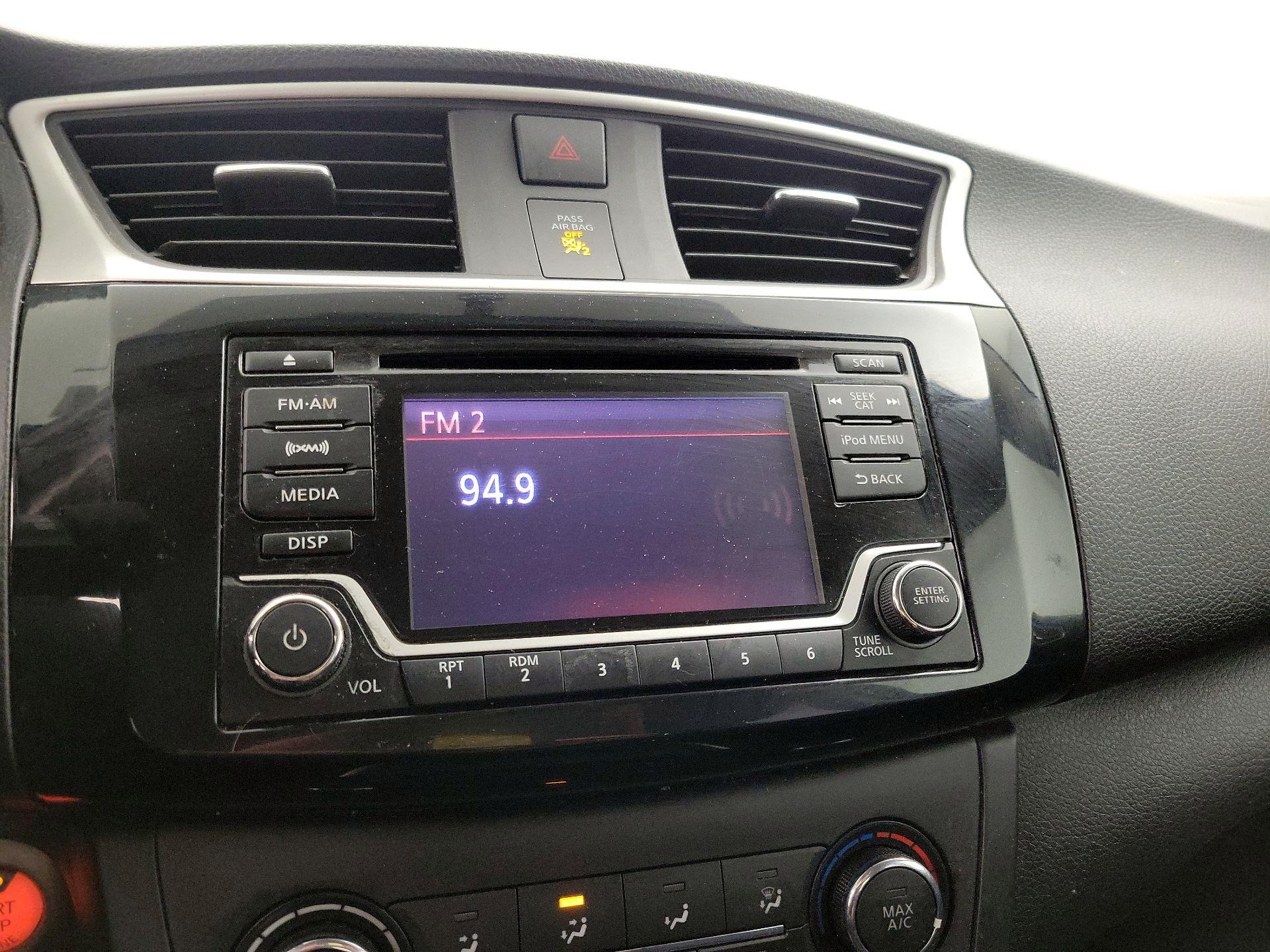 Thumbnail: 2017 Nissan Sentra - 15