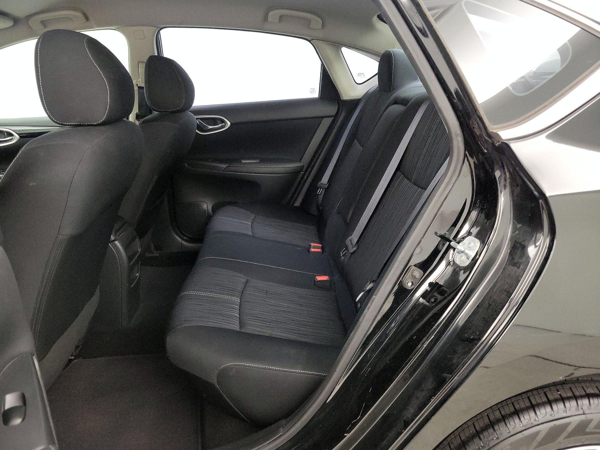 Thumbnail: 2017 Nissan Sentra - 19