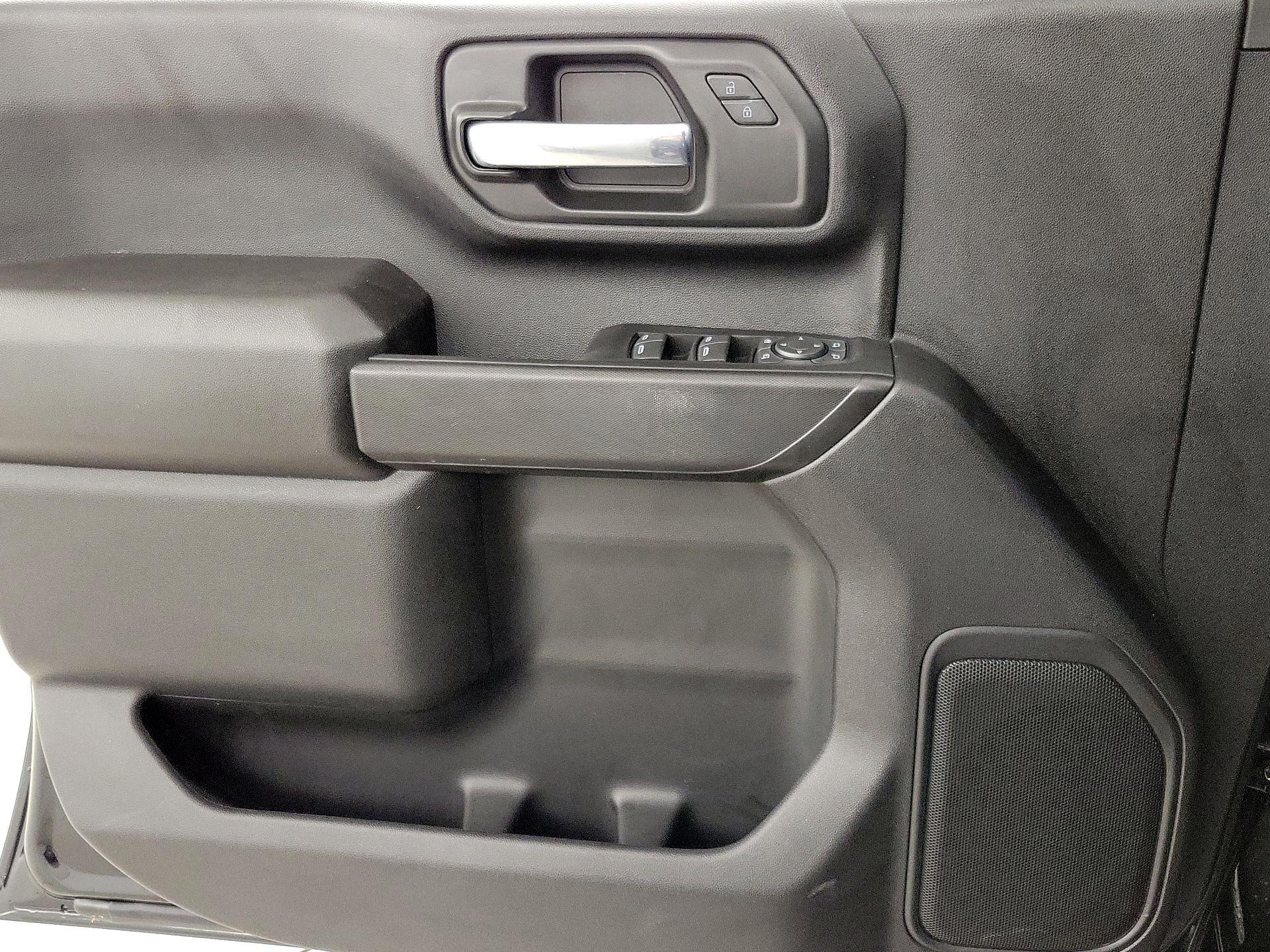 Thumbnail: 2025 Chevrolet Silverado 2500 - 12