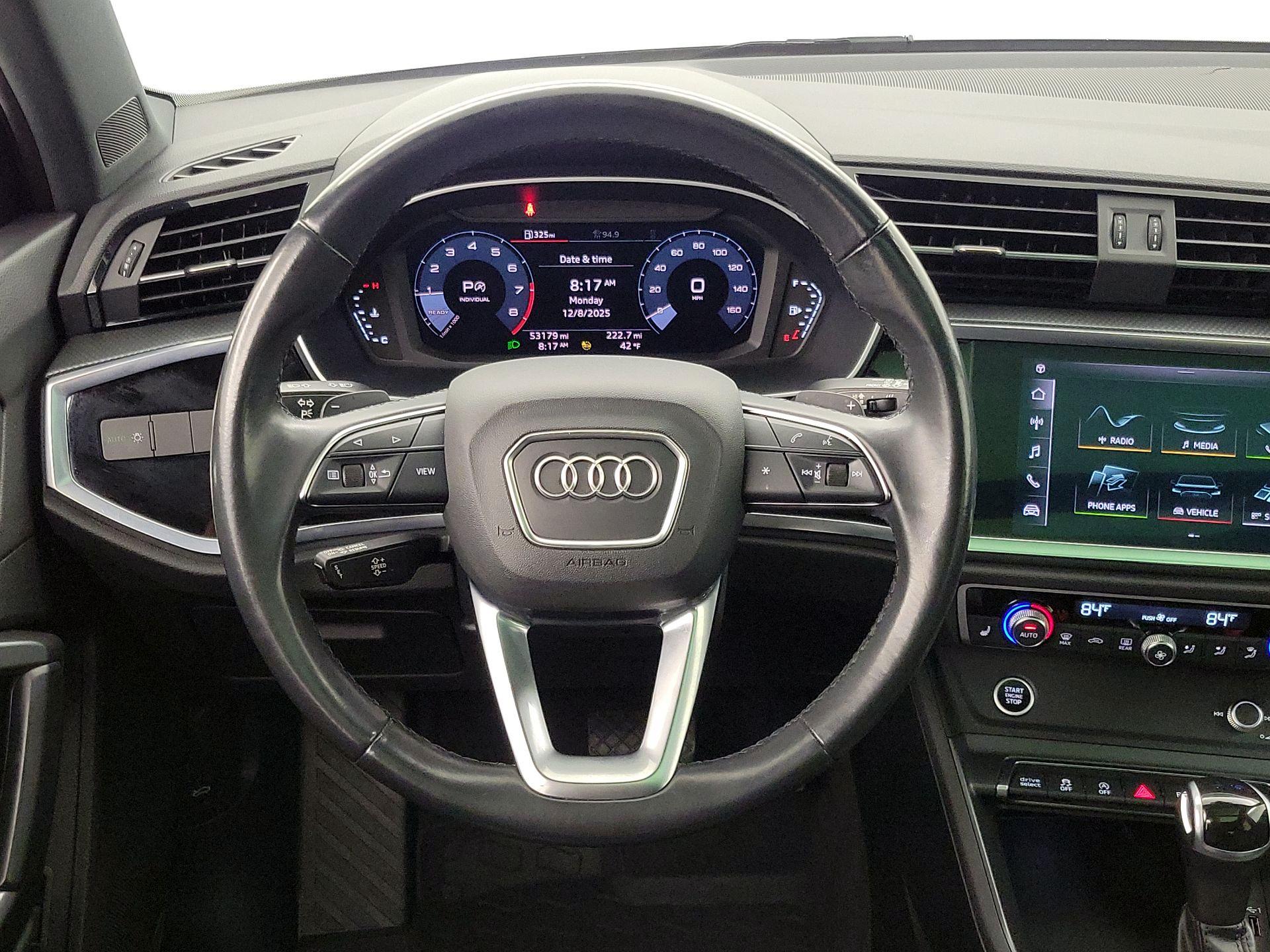 Thumbnail: 2021 Audi Q3 - 10