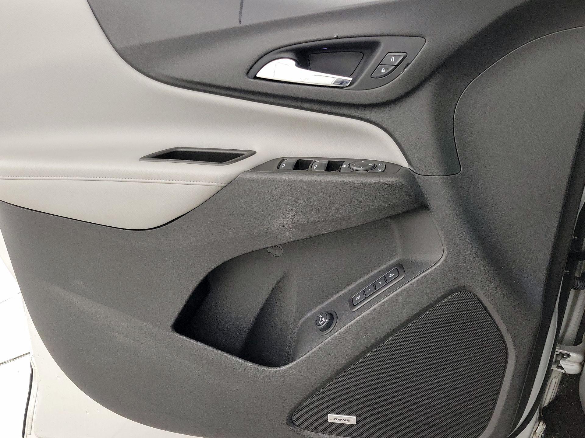 Thumbnail: 2020 Chevrolet Equinox - 12