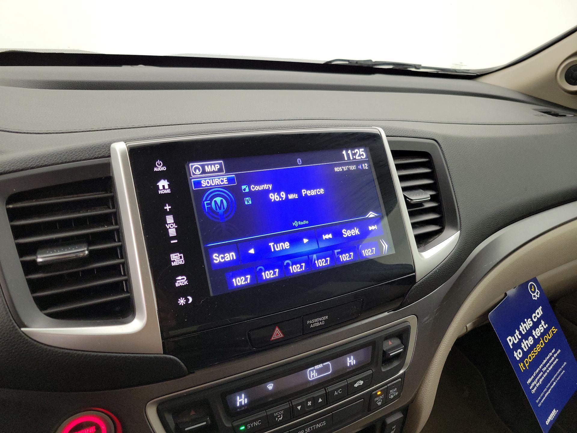 Thumbnail: 2019 Honda Ridgeline - 16