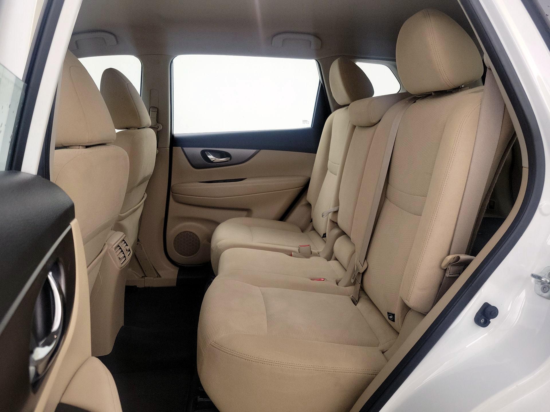 Thumbnail: 2016 Nissan Rogue - 19