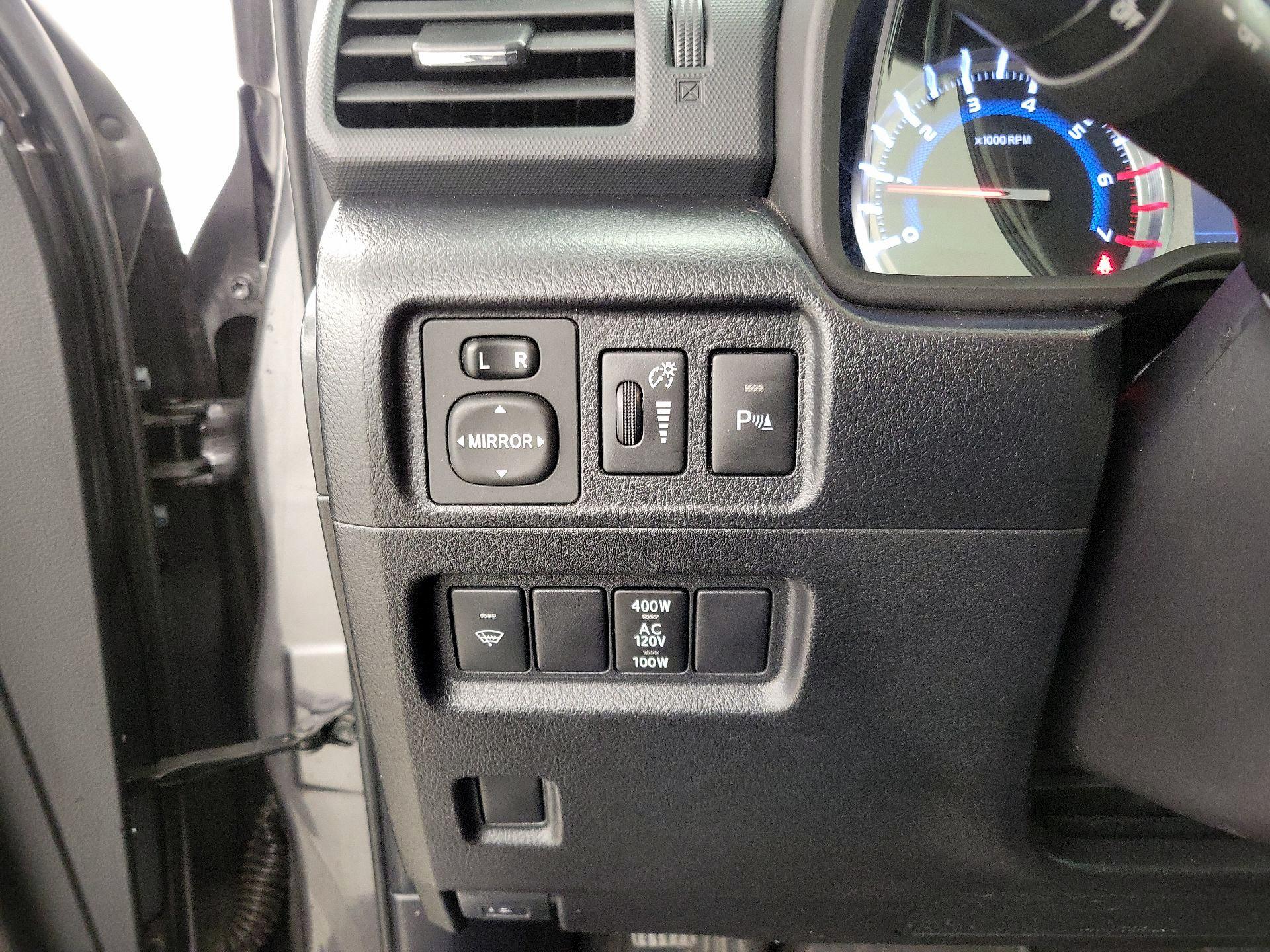 Thumbnail: 2019 Toyota 4Runner - 13