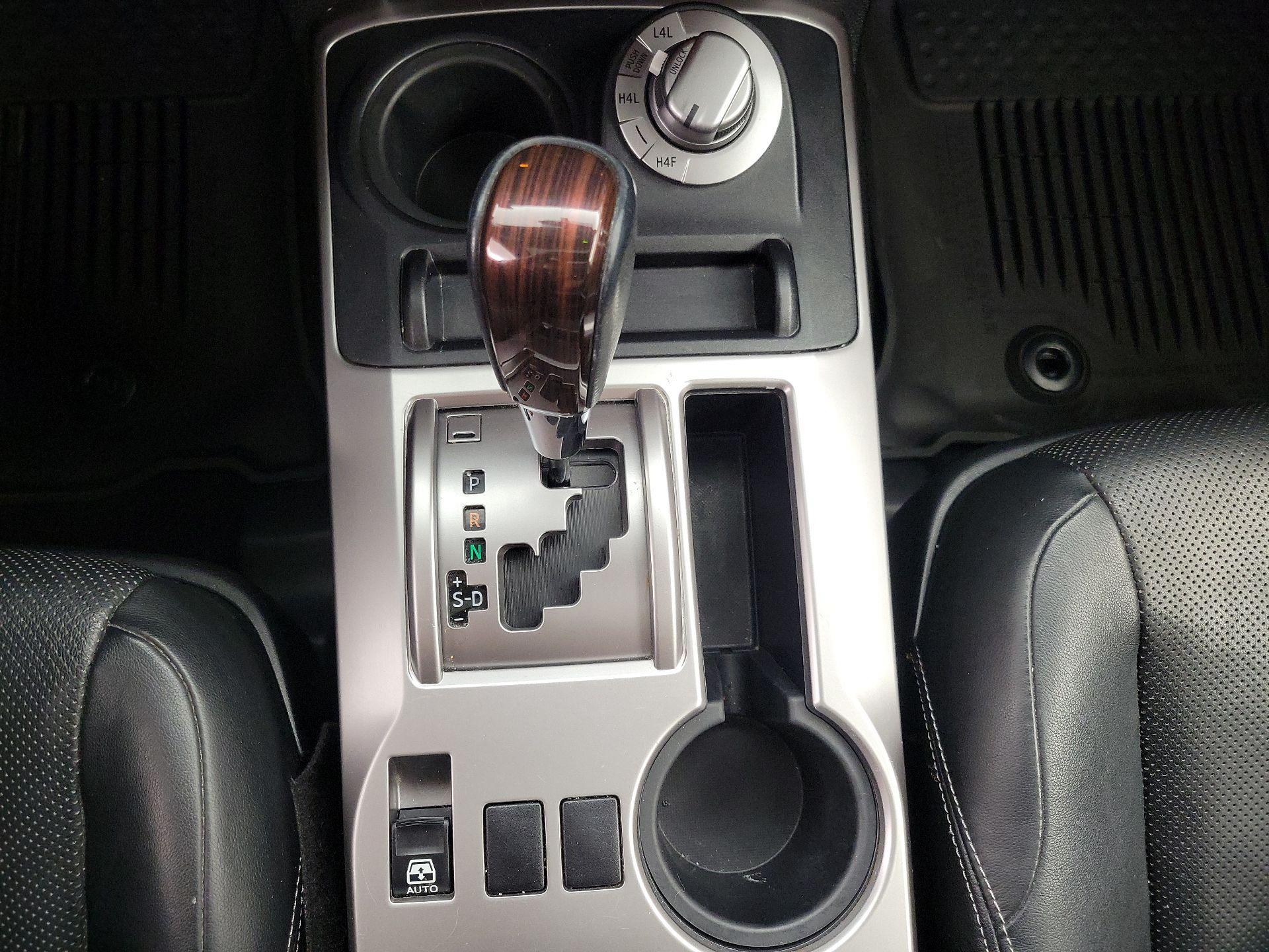 Thumbnail: 2019 Toyota 4Runner - 18