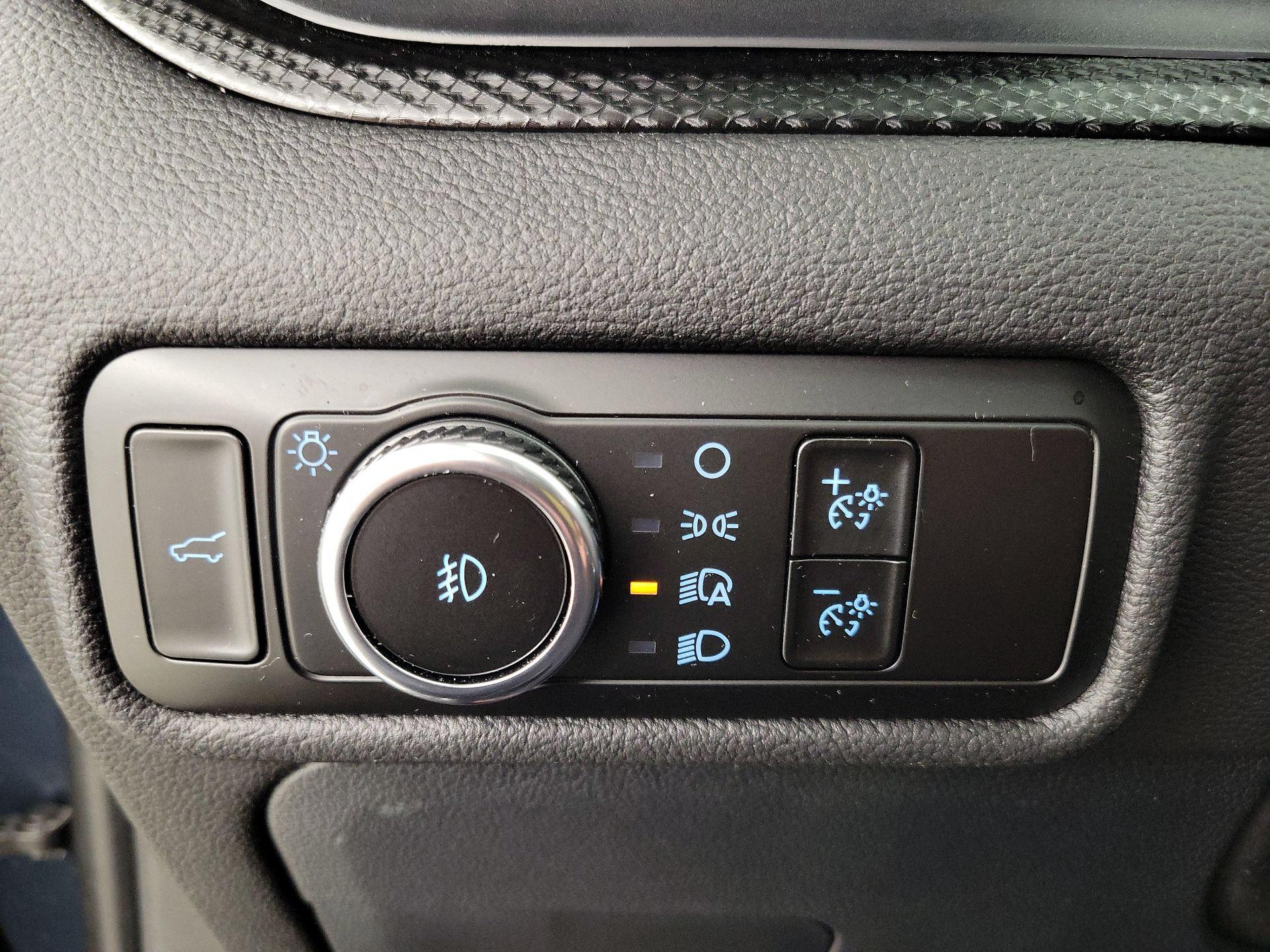 Thumbnail: 2023 Ford Explorer - 13