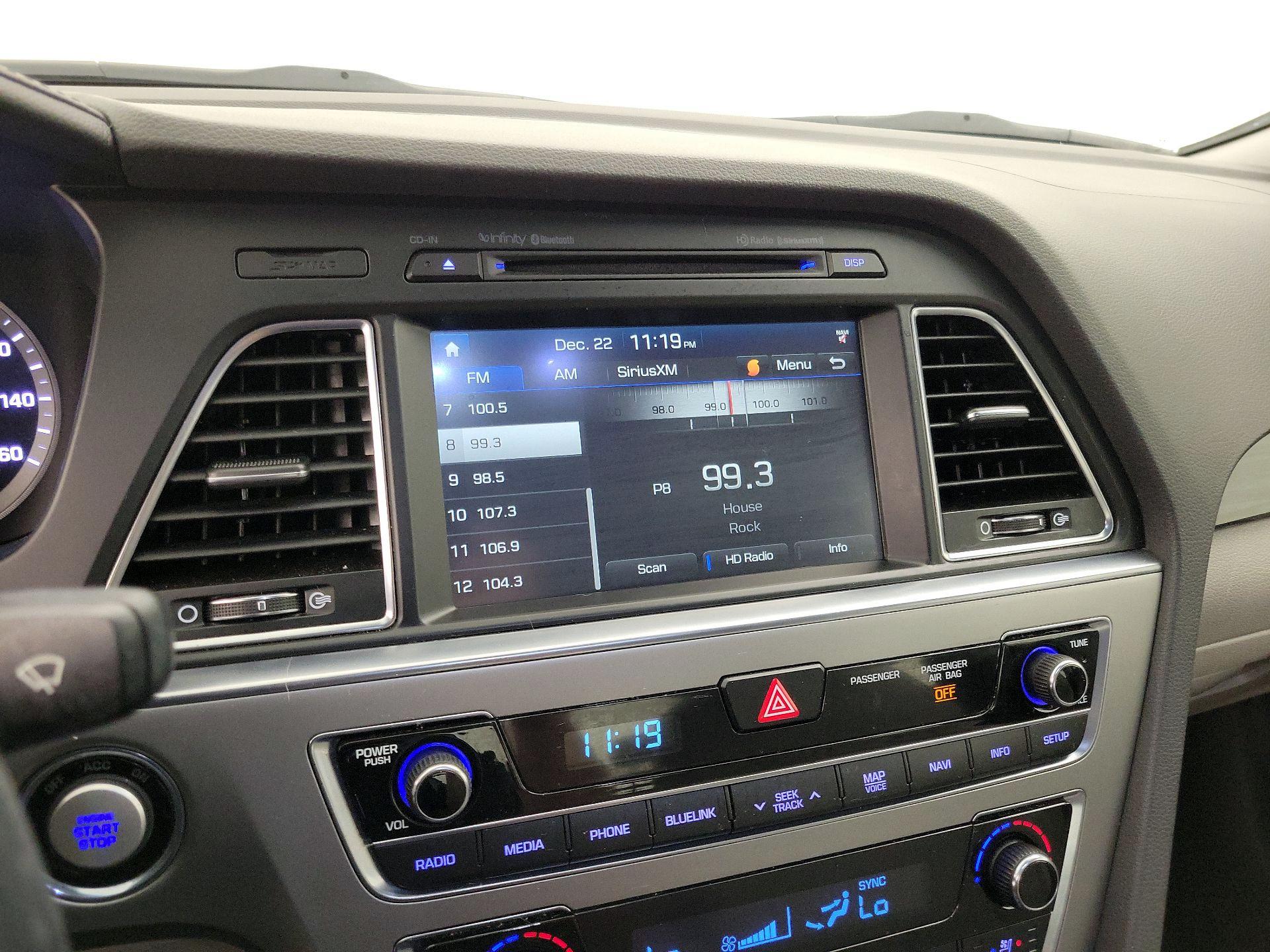 Thumbnail: 2015 Hyundai Sonata - 16