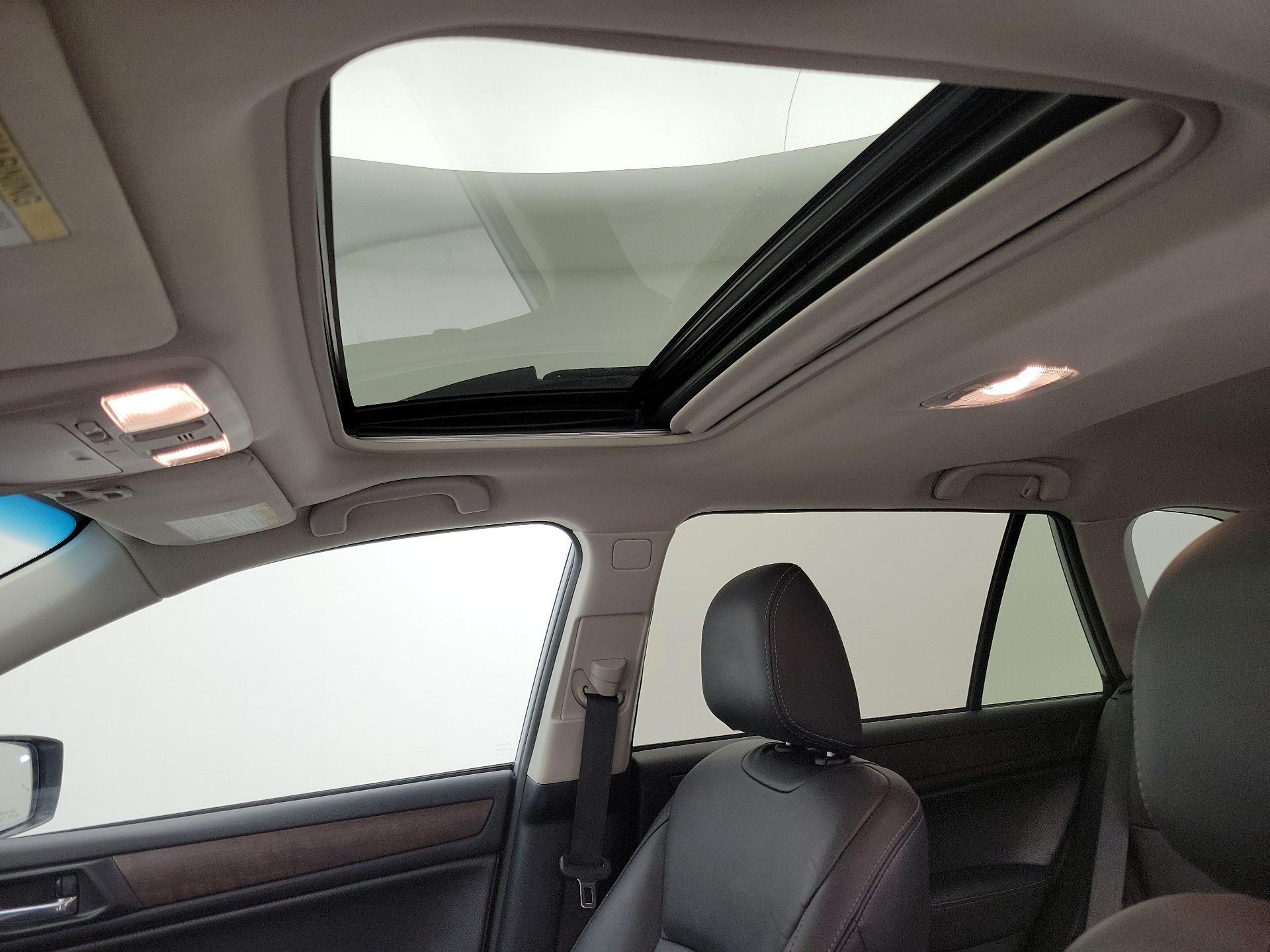 Thumbnail: 2015 Subaru Outback - 20