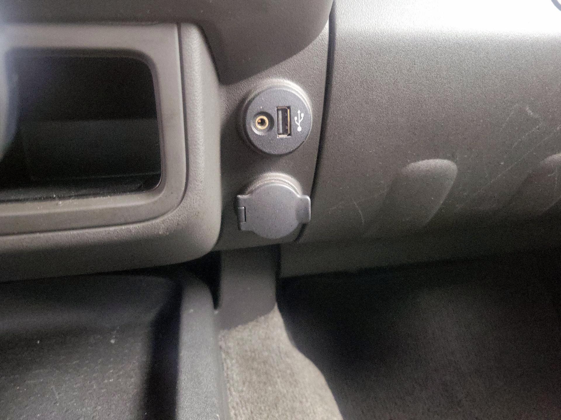 Thumbnail: 2017 Nissan Frontier - 17