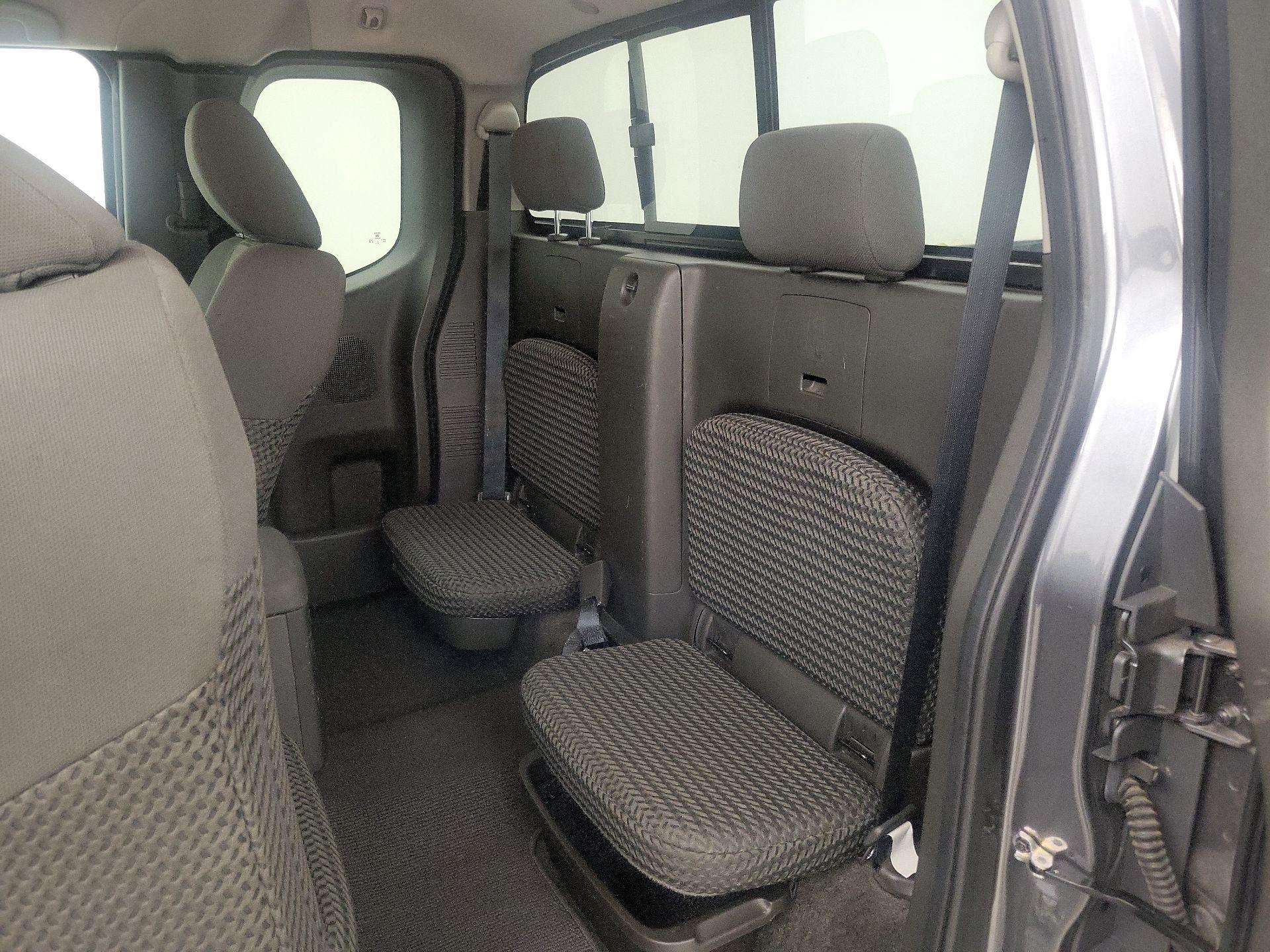 Thumbnail: 2017 Nissan Frontier - 18