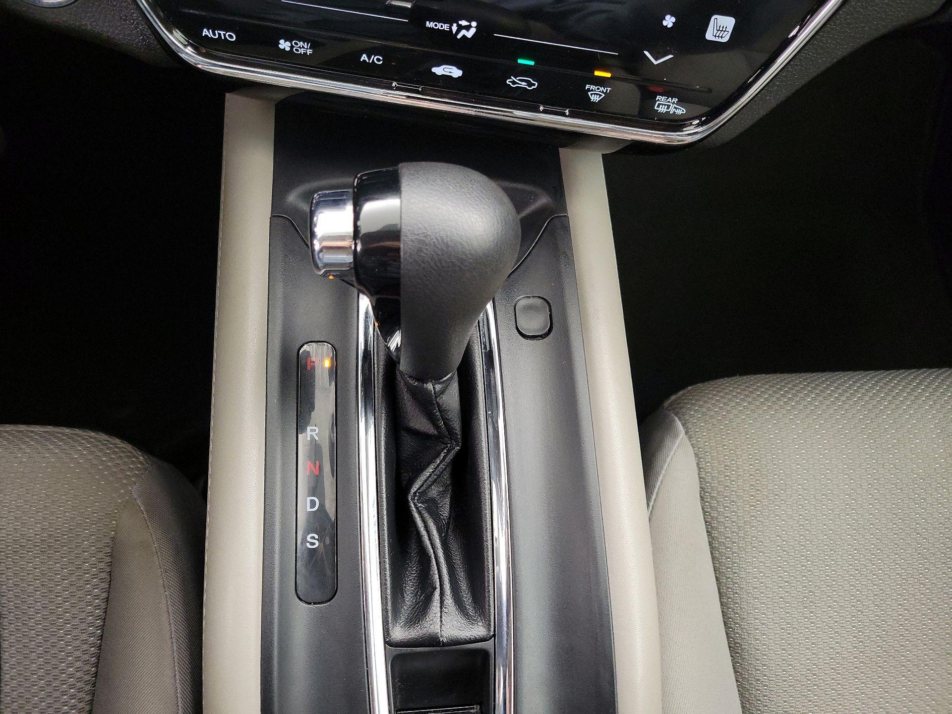 Thumbnail: 2017 Honda HR-V - 17