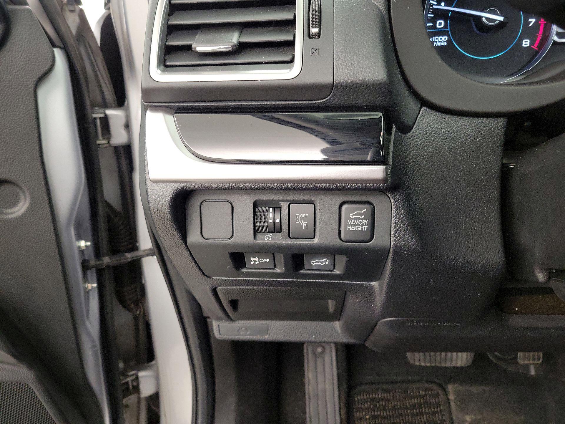 Thumbnail: 2017 Subaru Forester - 13