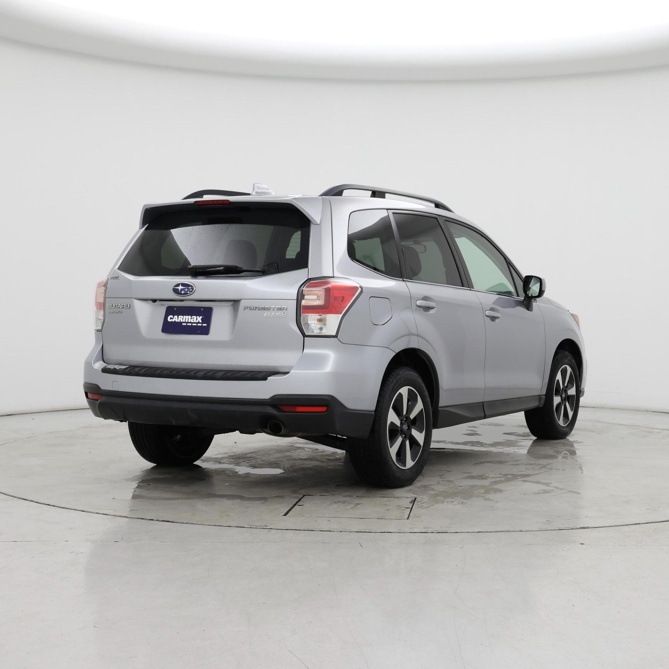 Thumbnail: 2017 Subaru Forester - 8