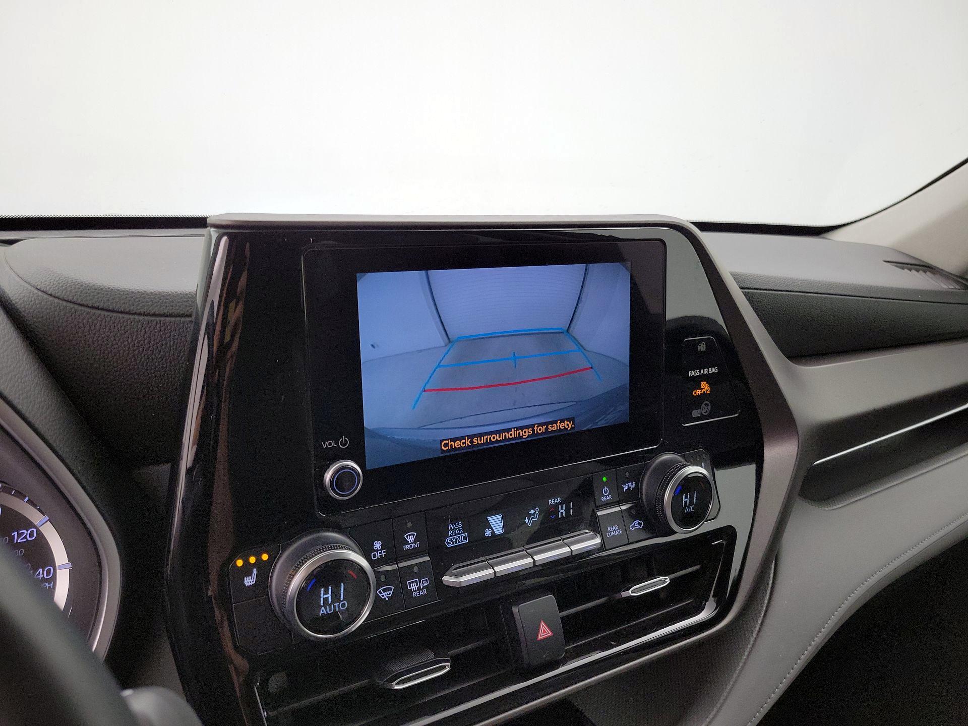 Thumbnail: 2024 Toyota Highlander - 14