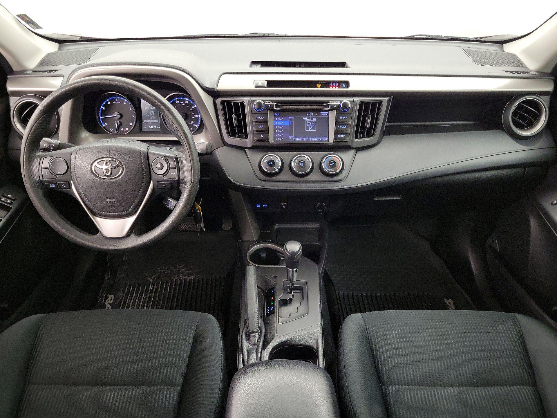 Thumbnail: 2018 Toyota RAV4 - 9