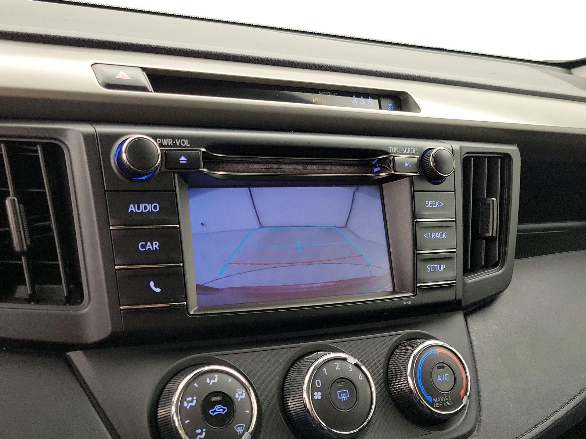 Thumbnail: 2018 Toyota RAV4 - 14