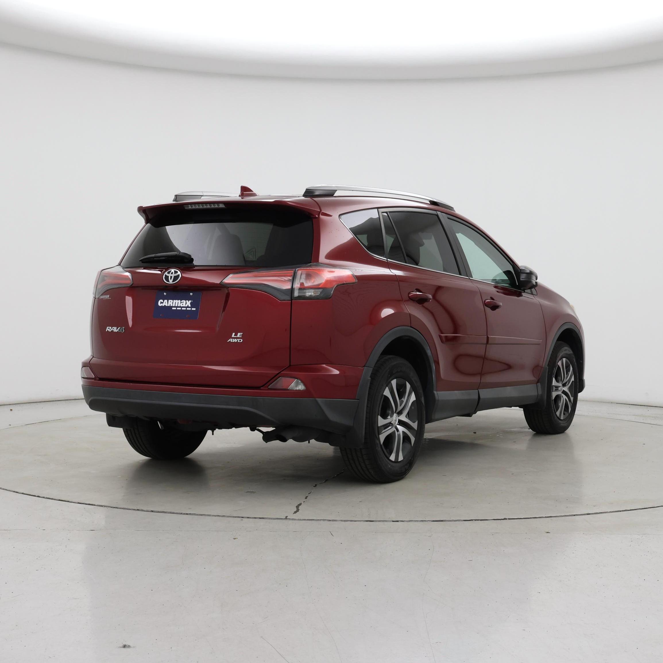 Thumbnail: 2018 Toyota RAV4 - 8