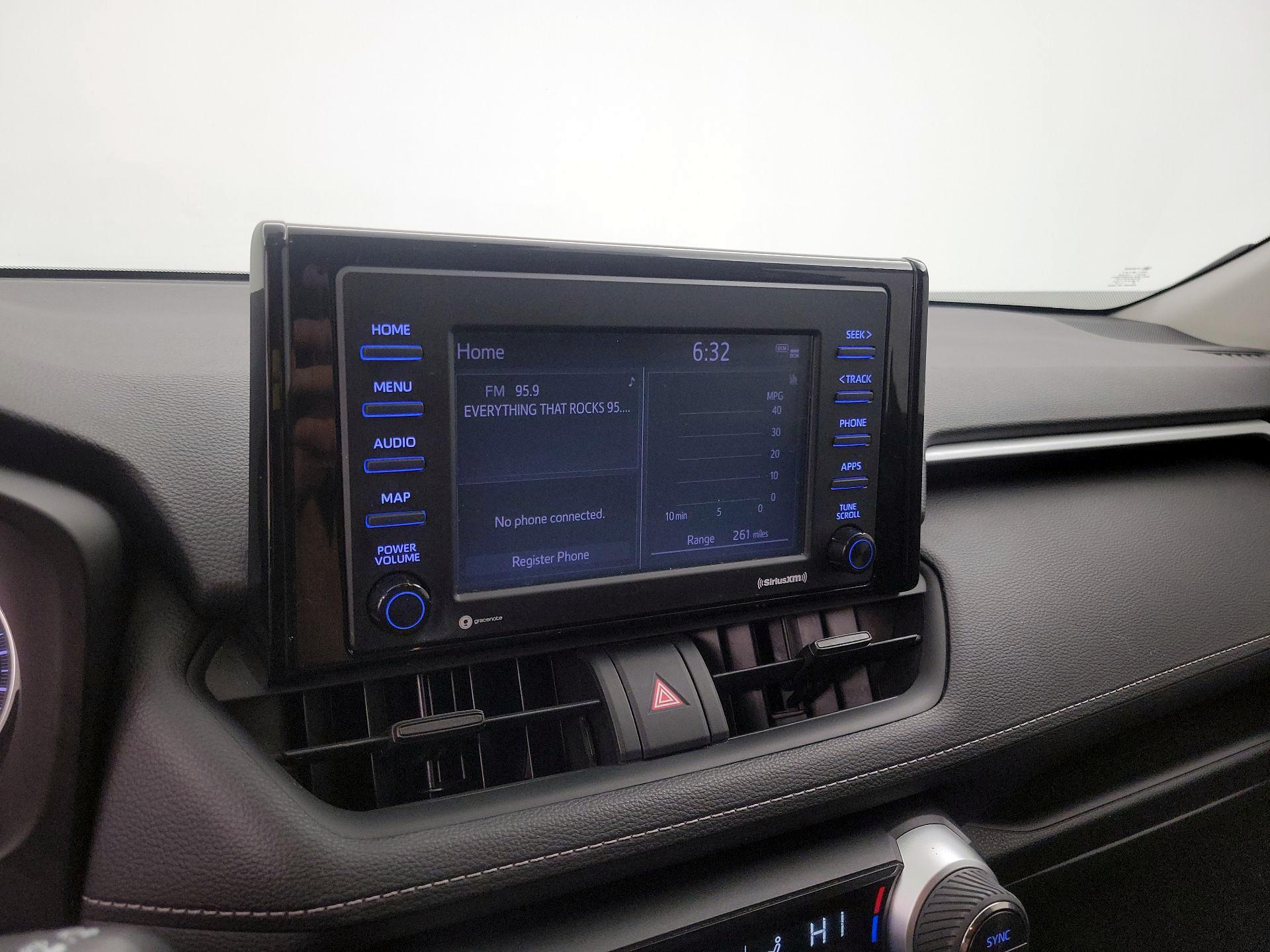 Thumbnail: 2021 Toyota RAV4 - 15