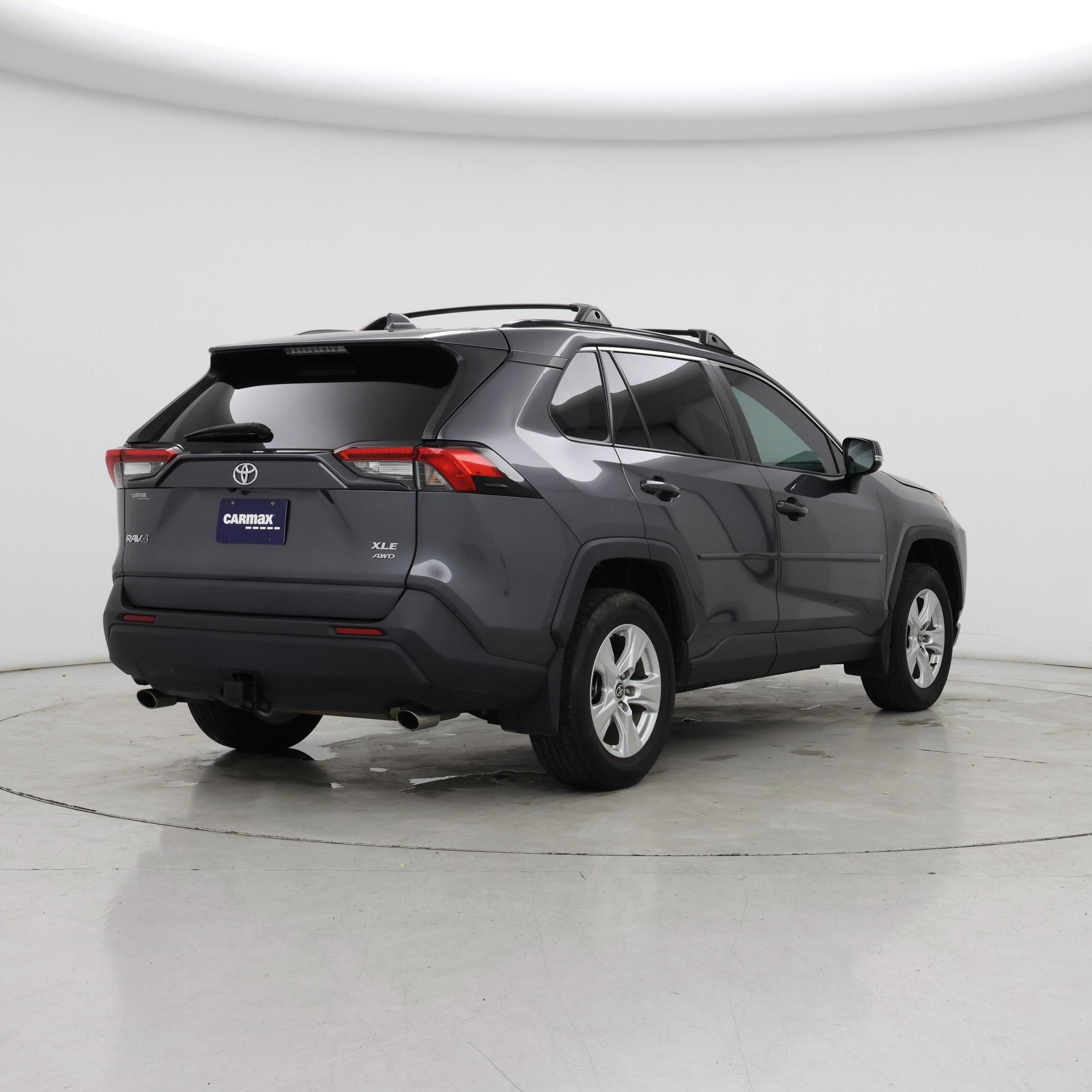 Thumbnail: 2021 Toyota RAV4 - 8