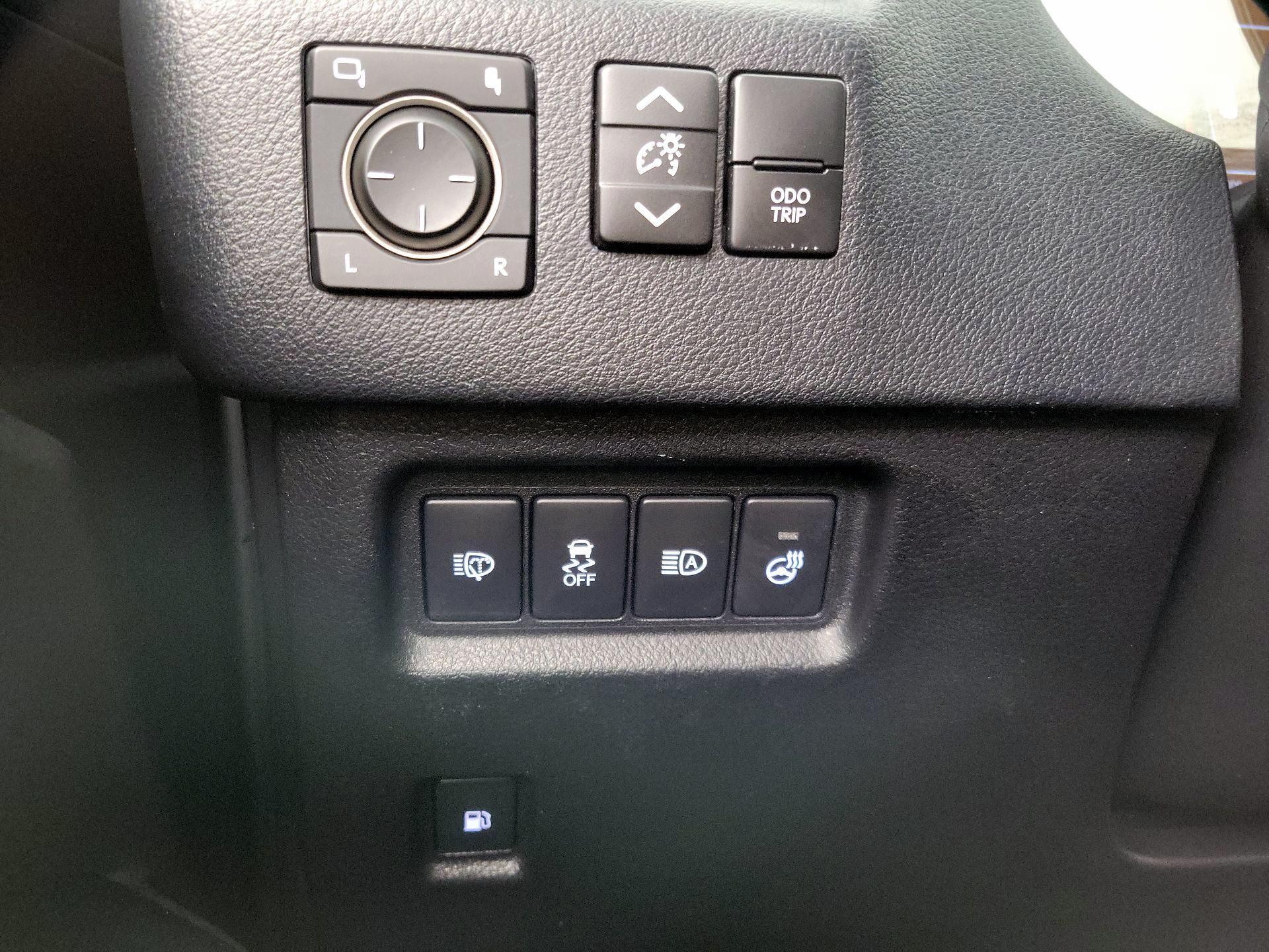 Thumbnail: 2022 Lexus GX - 13