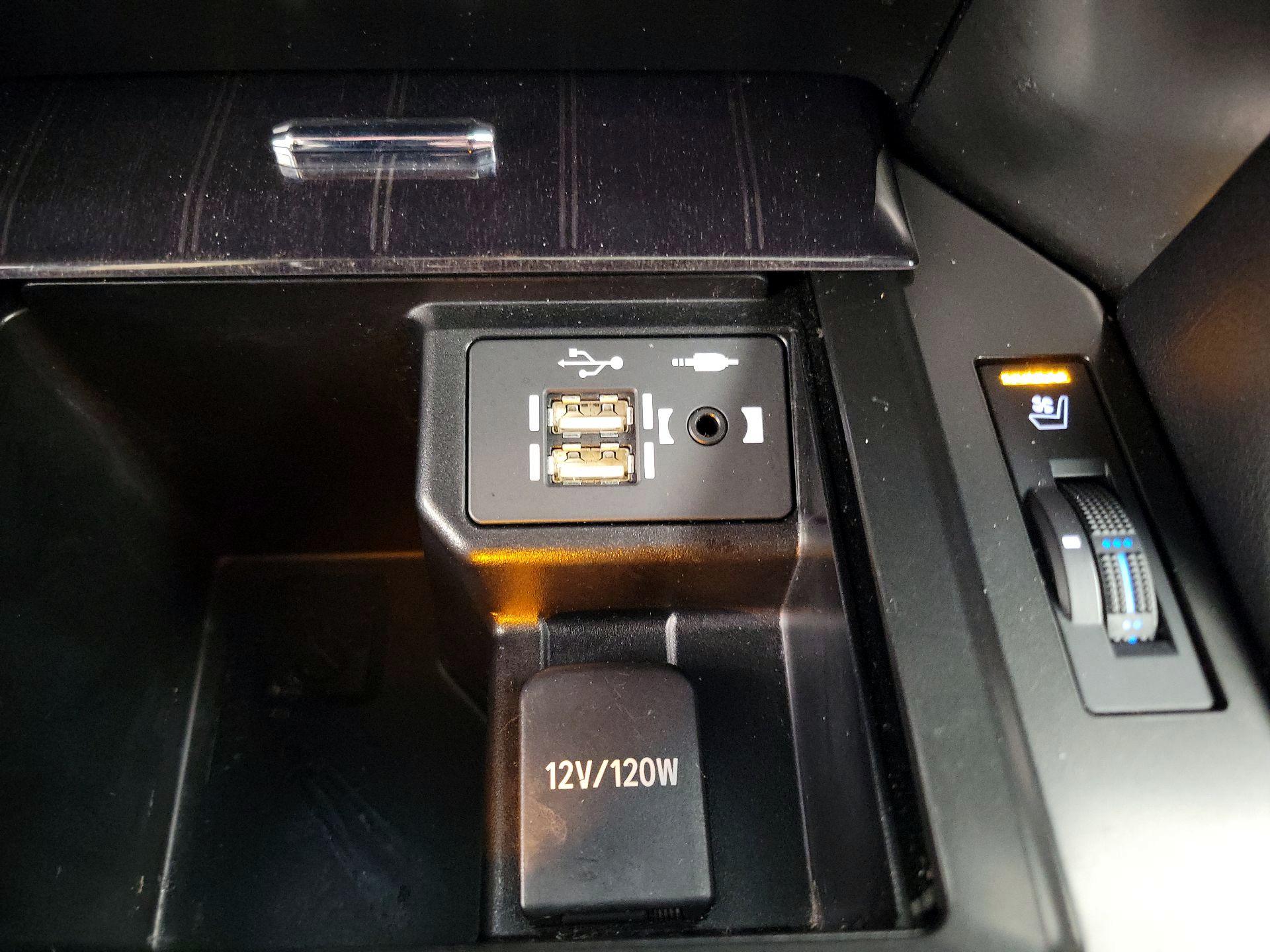 Thumbnail: 2022 Lexus GX - 19