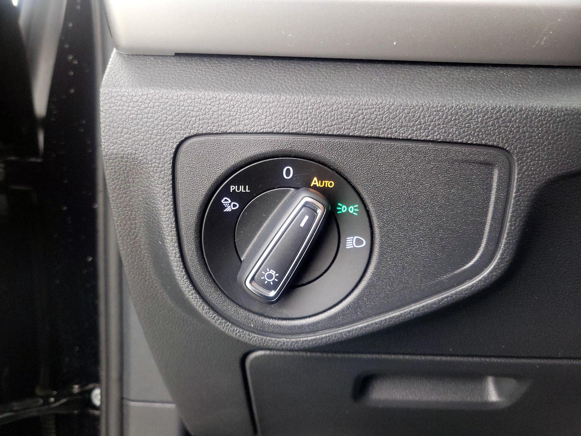 Thumbnail: 2022 Volkswagen Atlas - 13