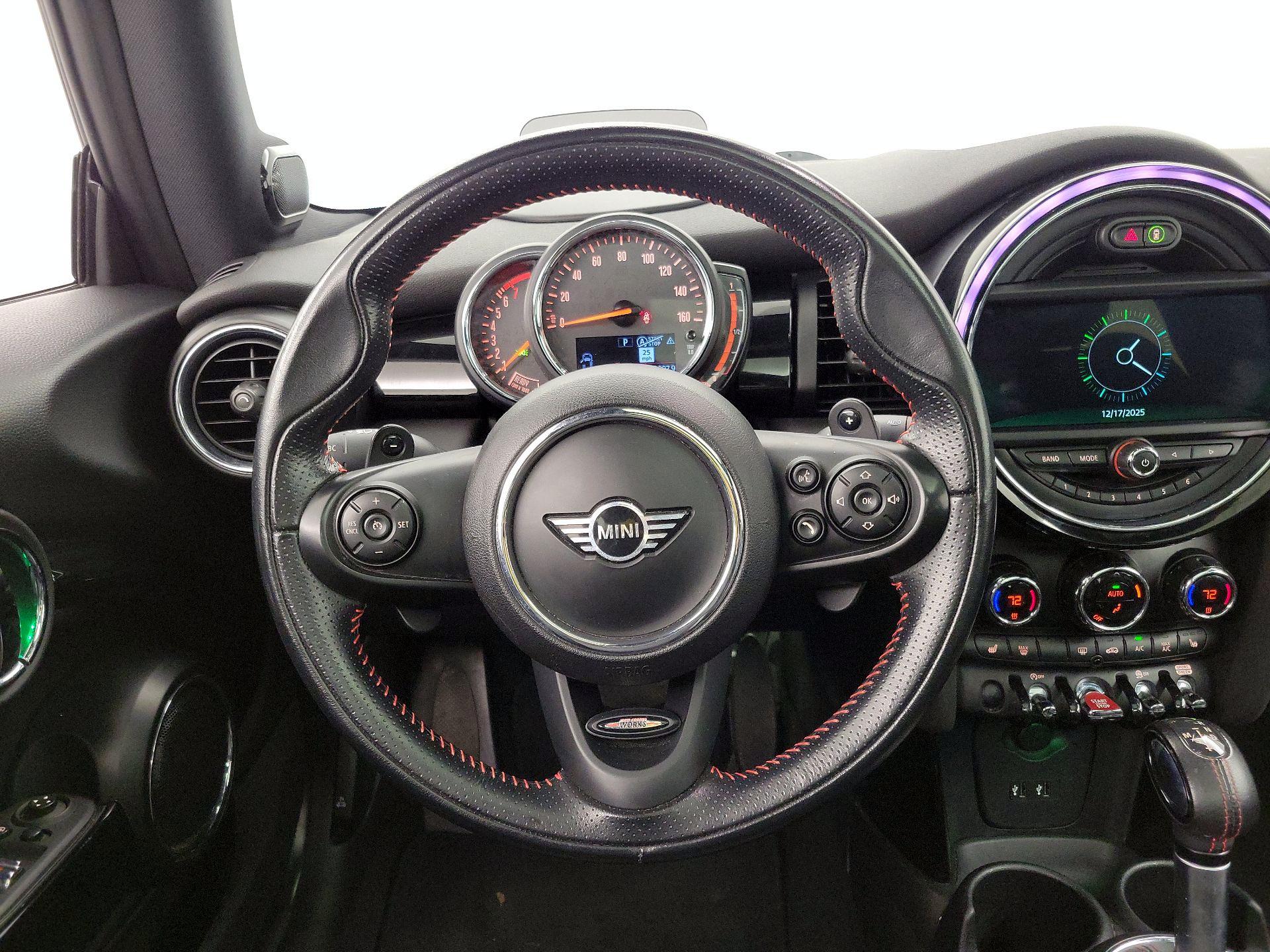 Thumbnail: 2019 MINI Cooper Hardtop - 10