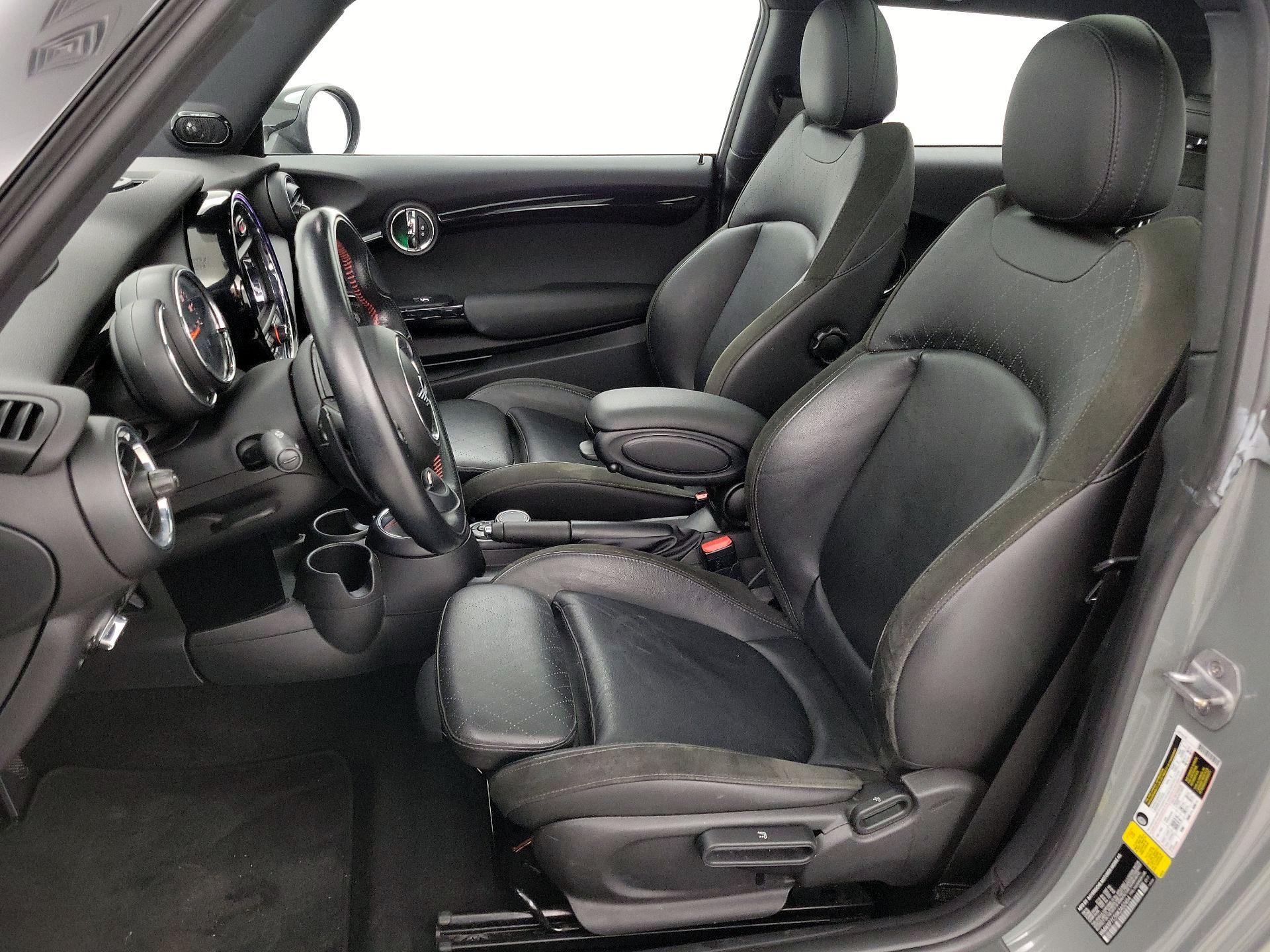 Thumbnail: 2019 MINI Cooper Hardtop - 11