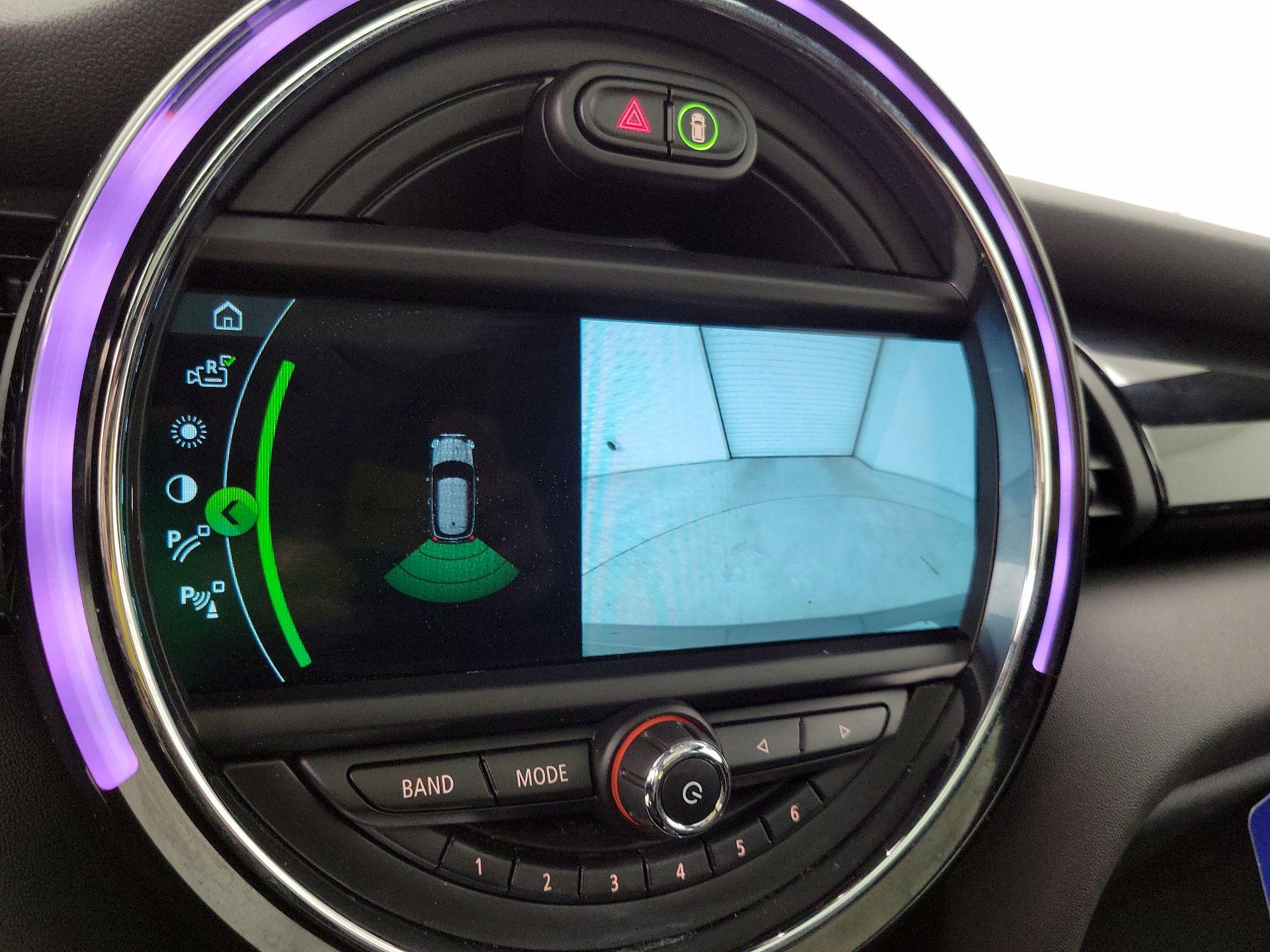 Thumbnail: 2019 MINI Cooper Hardtop - 15