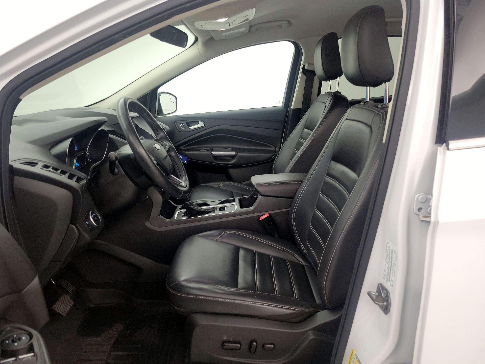 Thumbnail: 2019 Ford Escape - 11