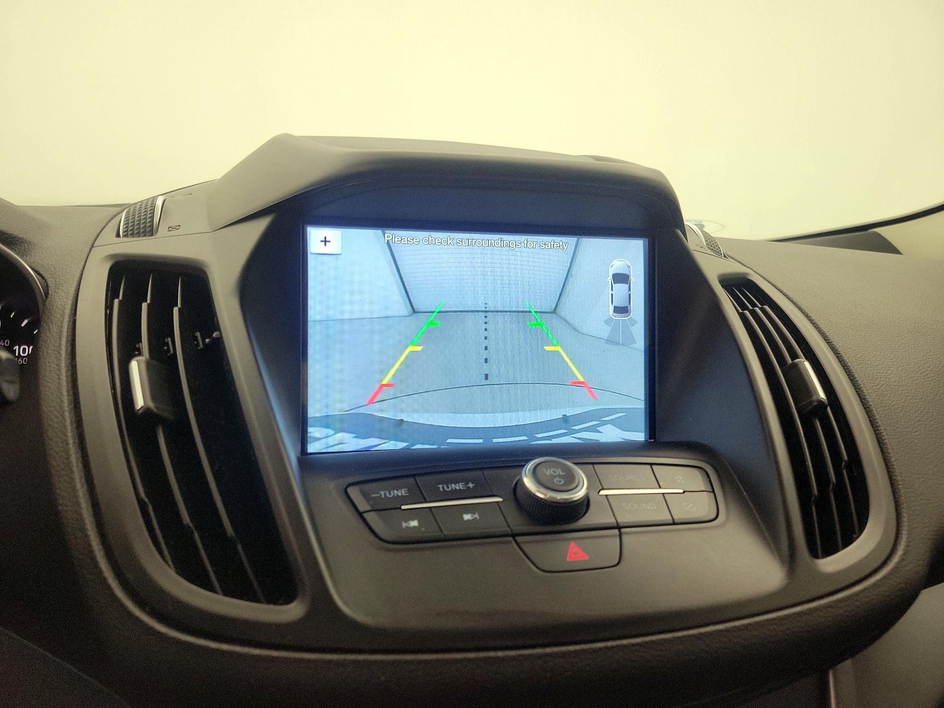 Thumbnail: 2019 Ford Escape - 14