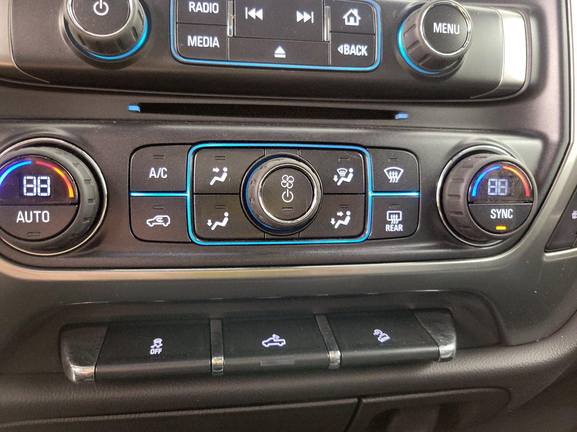 Thumbnail: 2015 Chevrolet Silverado 1500 - 16