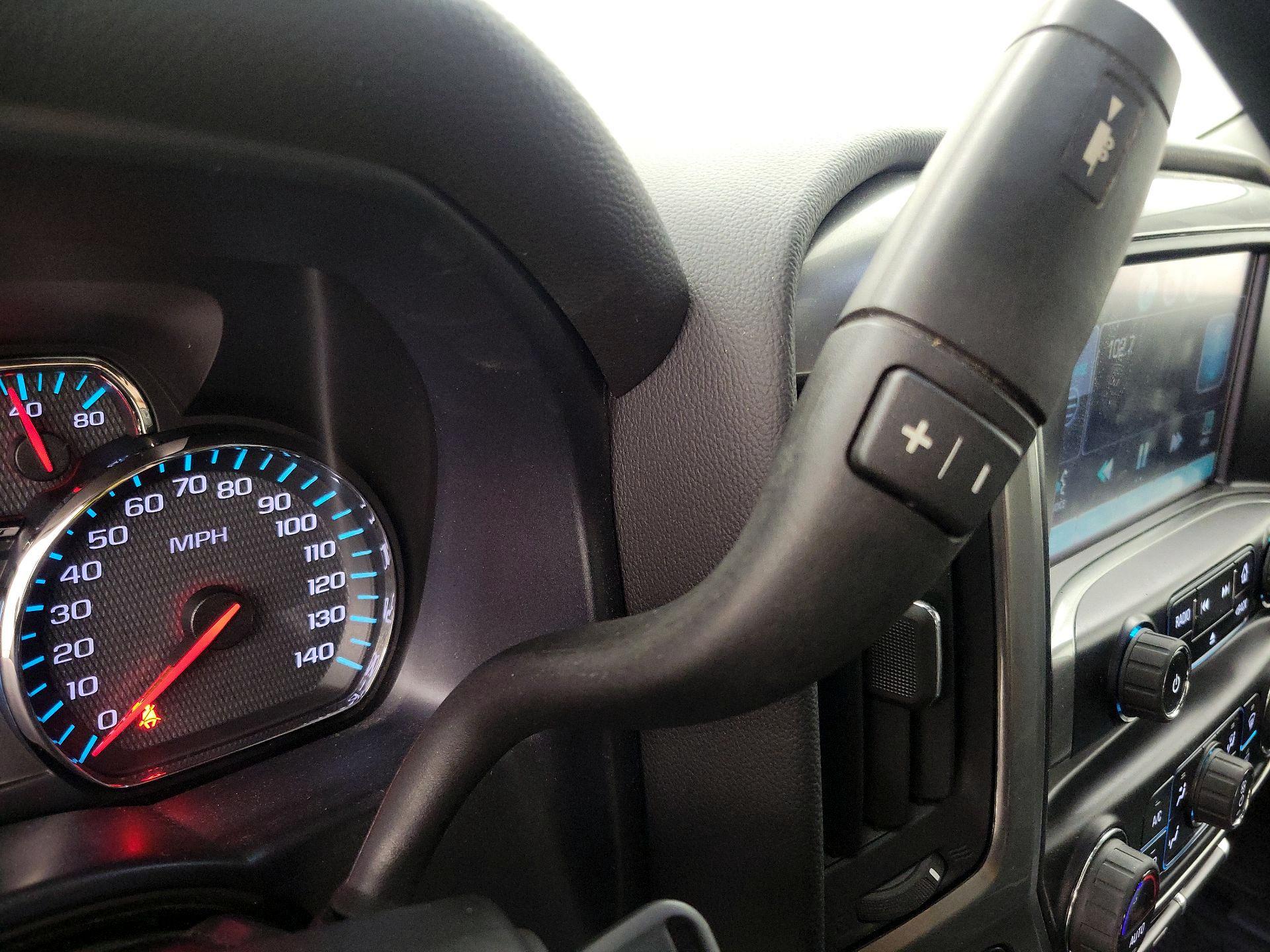 Thumbnail: 2015 Chevrolet Silverado 1500 - 17