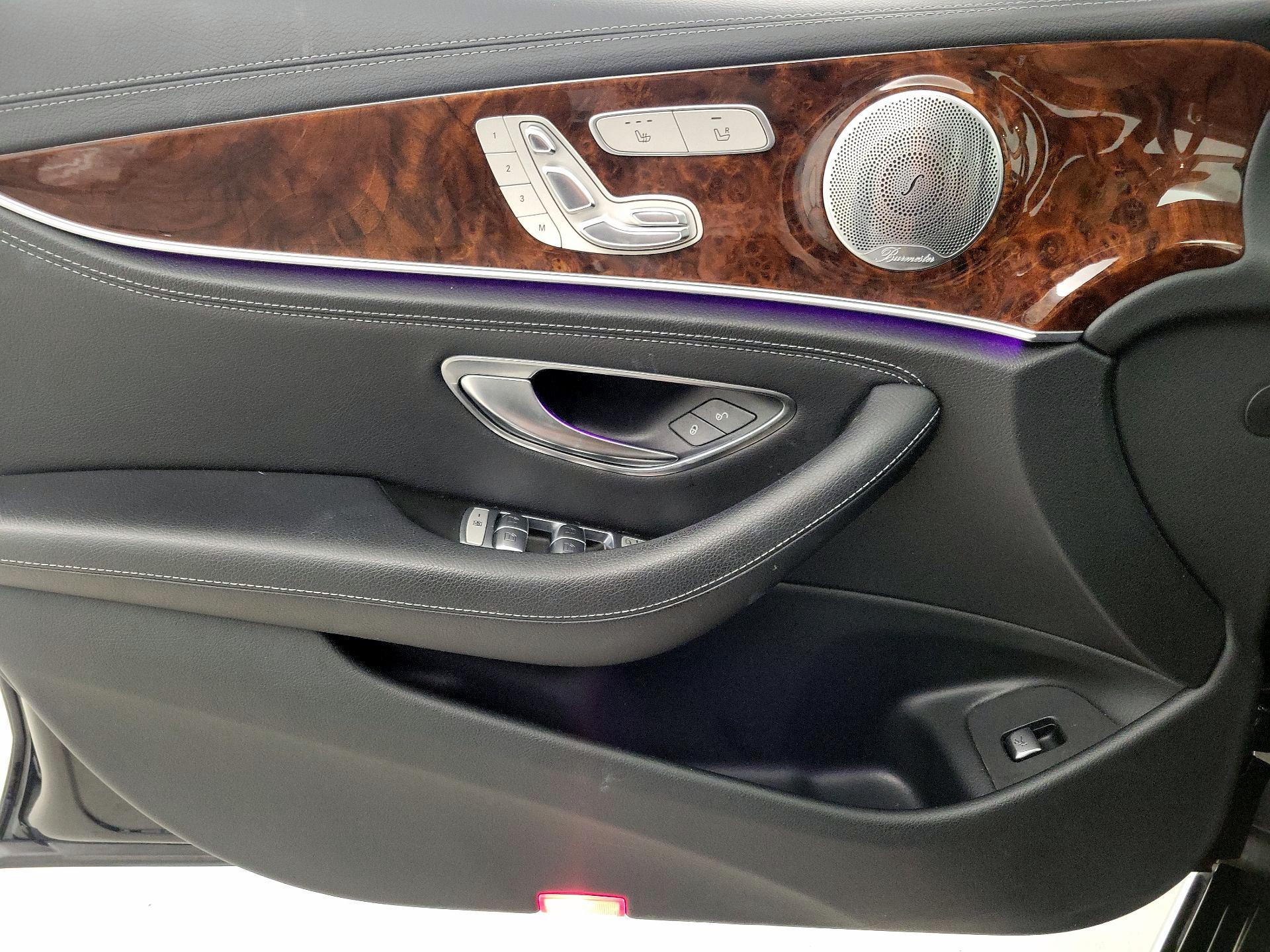 Thumbnail: 2017 Mercedes-Benz E-Class - 12