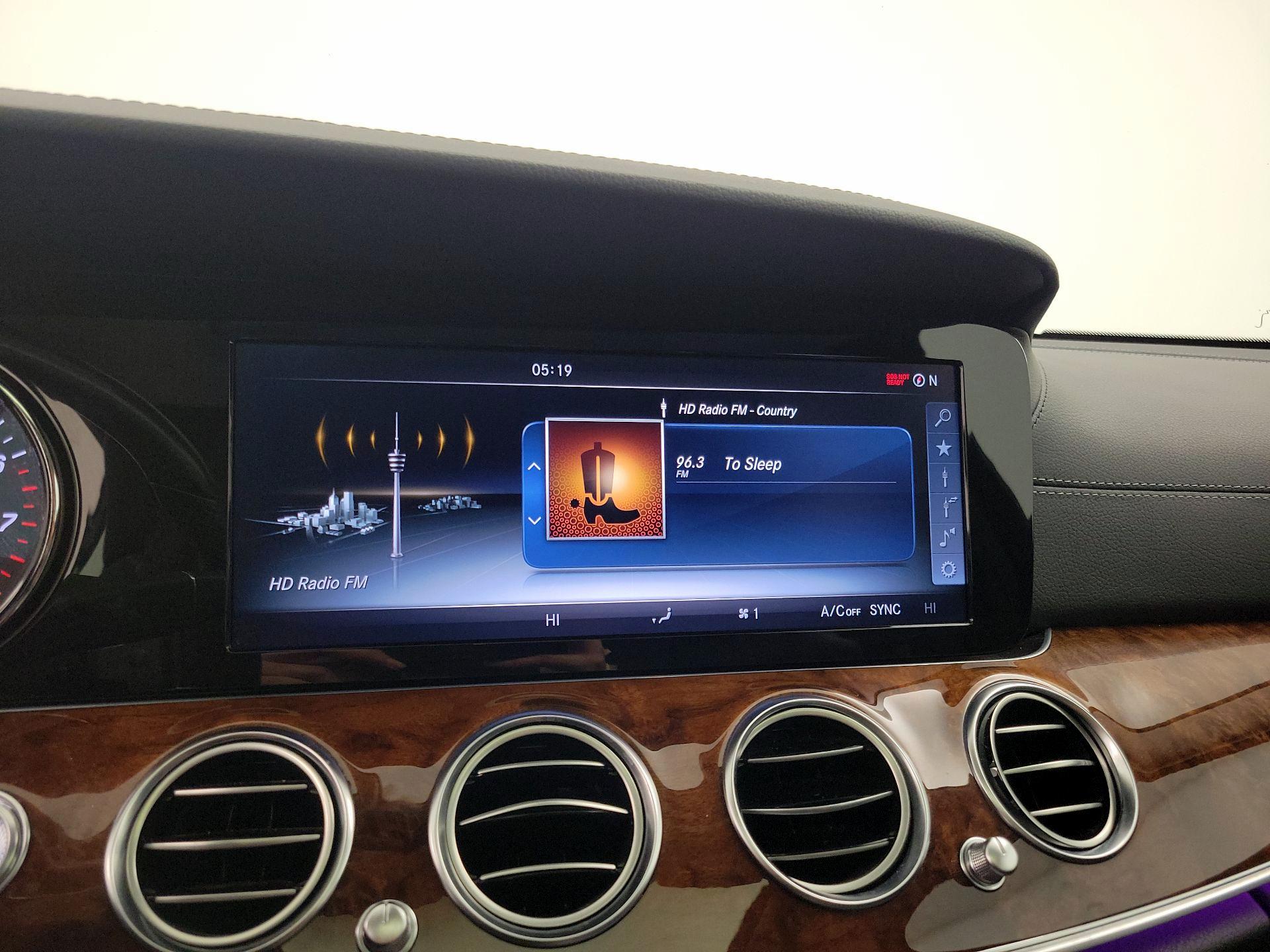 Thumbnail: 2017 Mercedes-Benz E-Class - 15